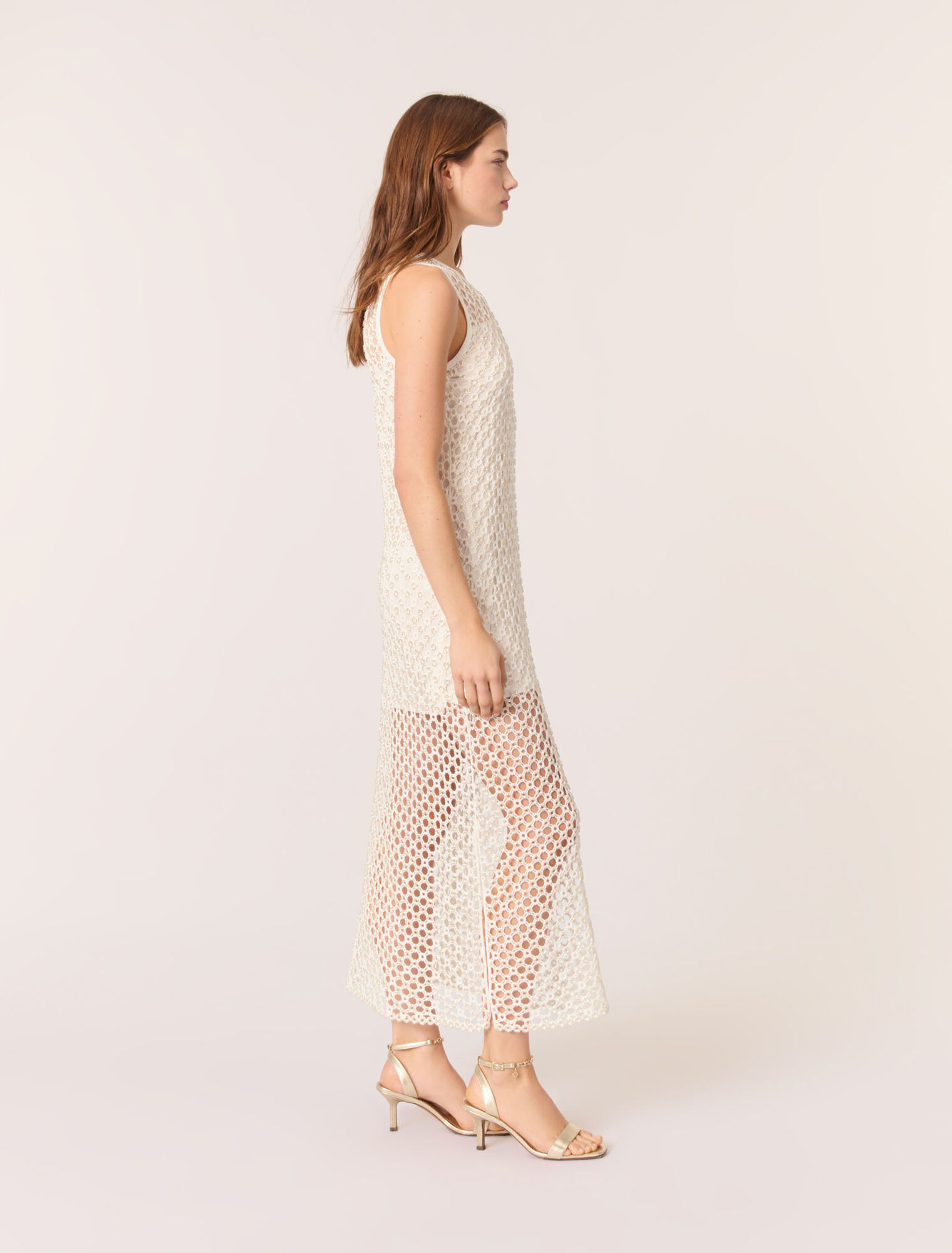 Robe longue en crochet avec perles