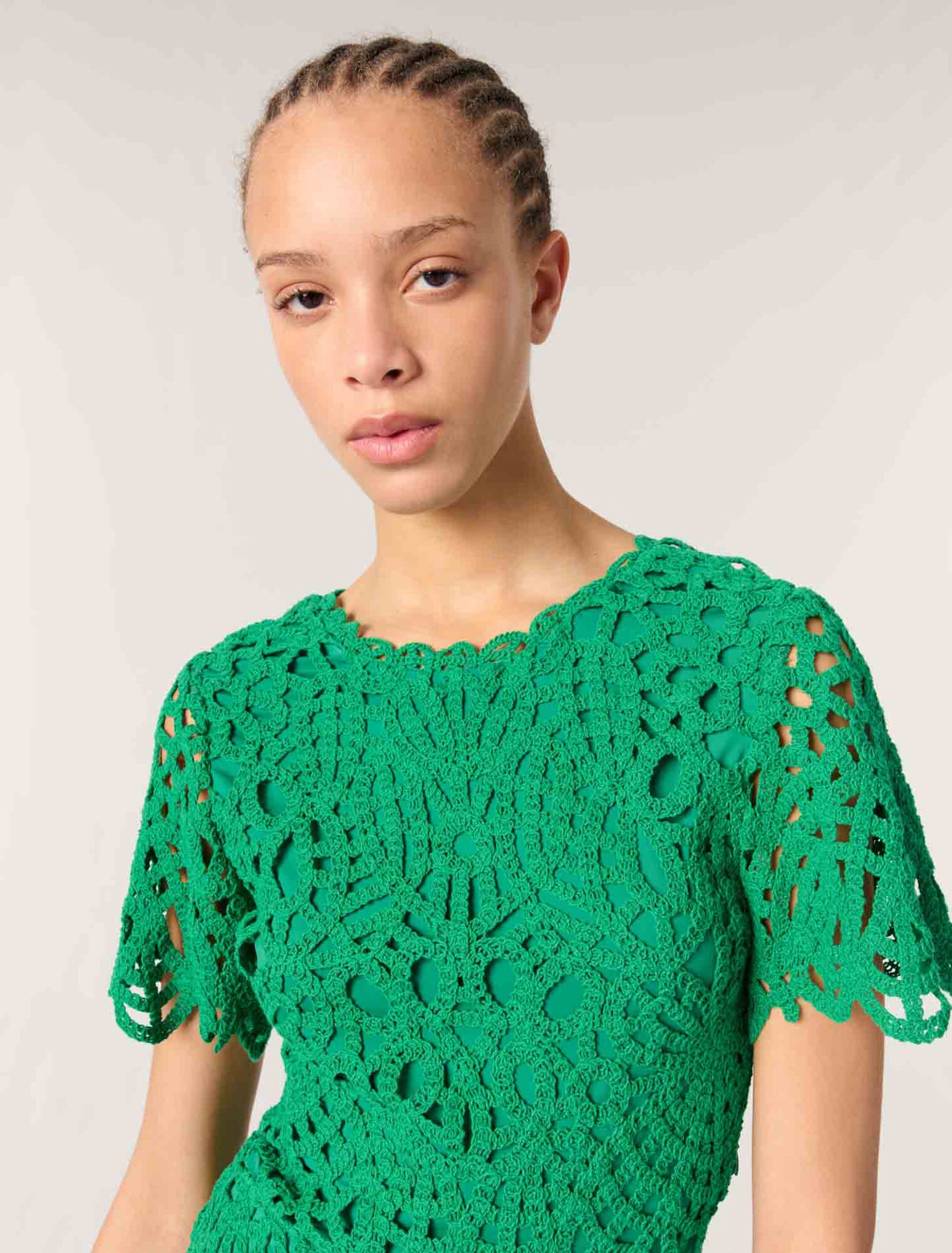 Robe courte en crochet