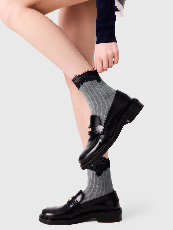 Chaussettes en coton et dentelle
