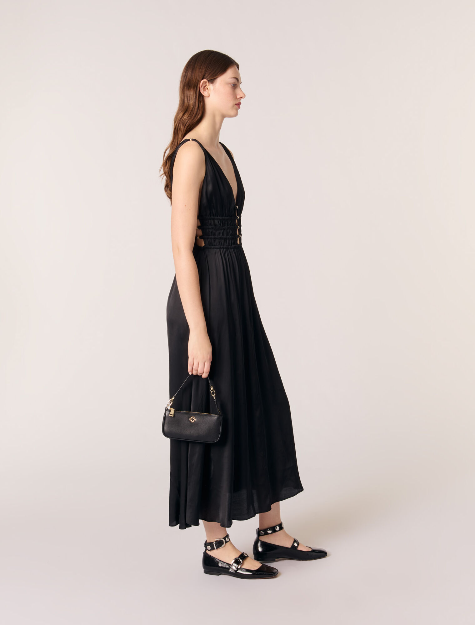 Robe satinée ajourée