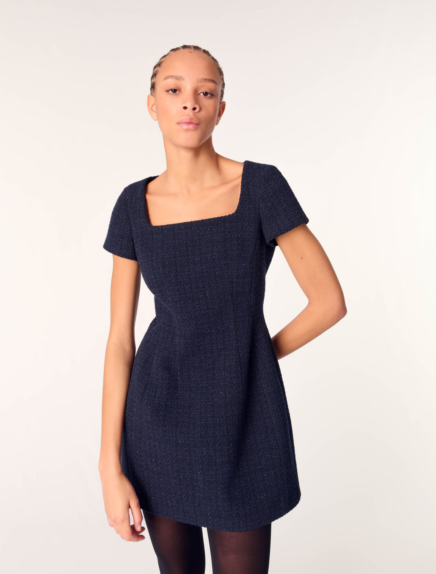 Robe courte en tweed