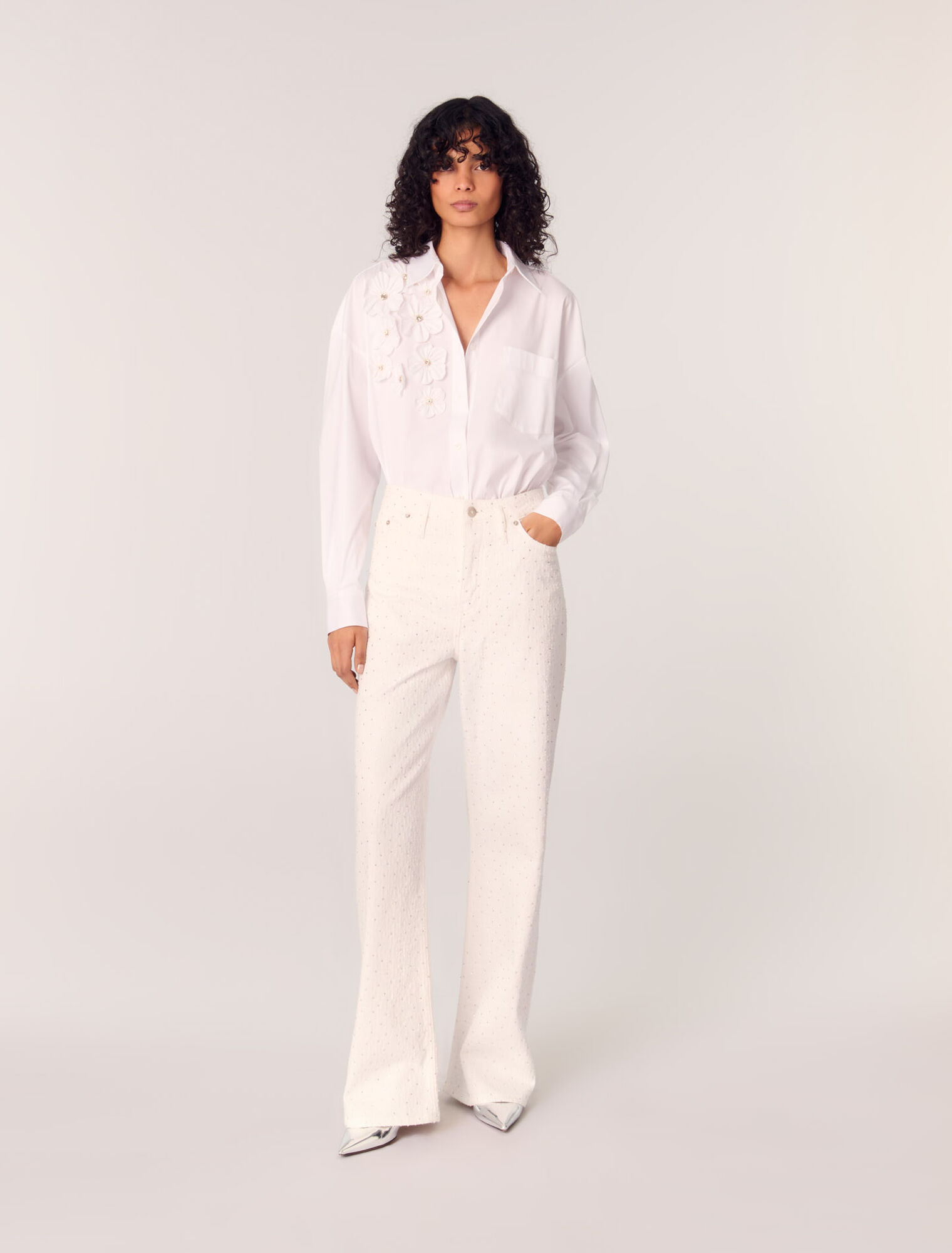 Chemise longue à fleurs brodée