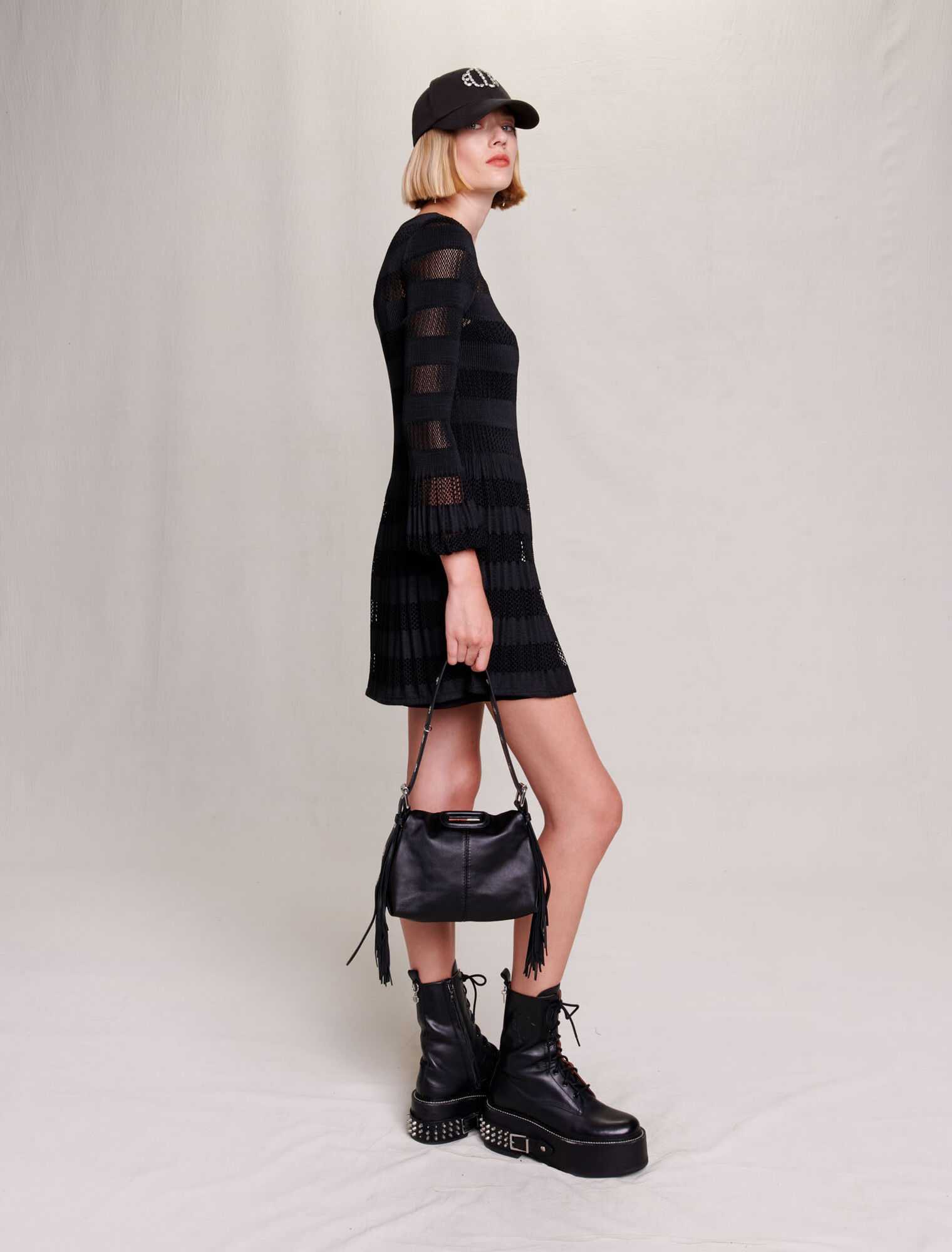 Robe courte en maille ajourée