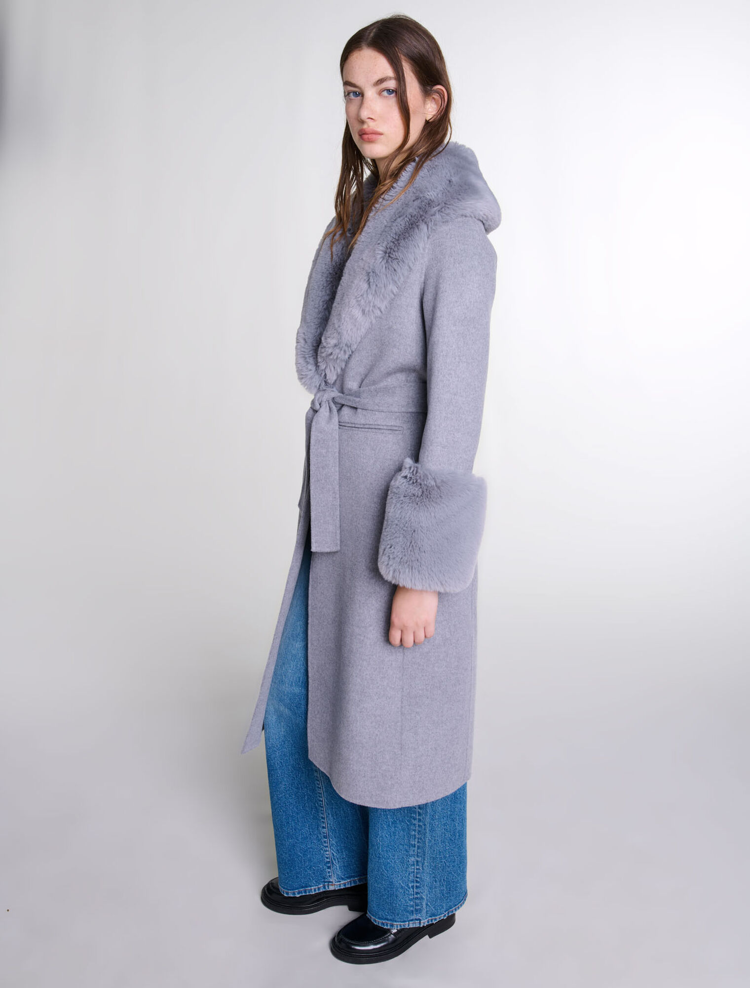 Manteau long col fausse fourrure