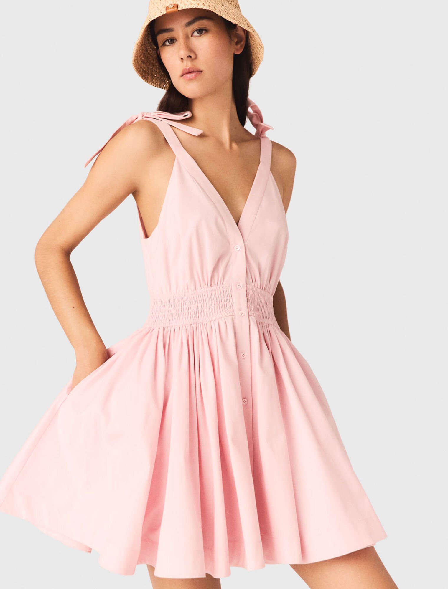 Robe courte &eacute;vas&eacute;e en coton