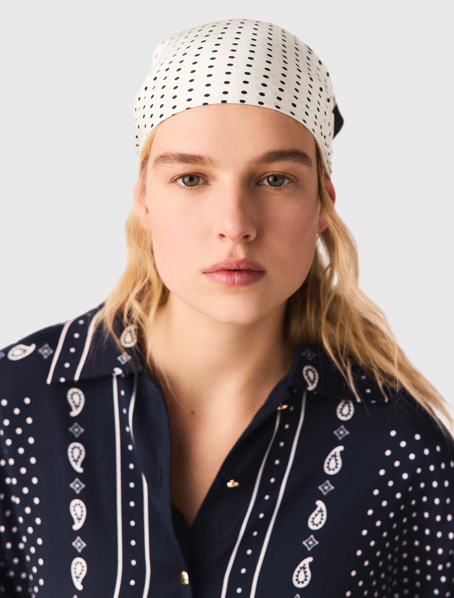 Carr&eacute; 90x90 imprim&eacute; en soie