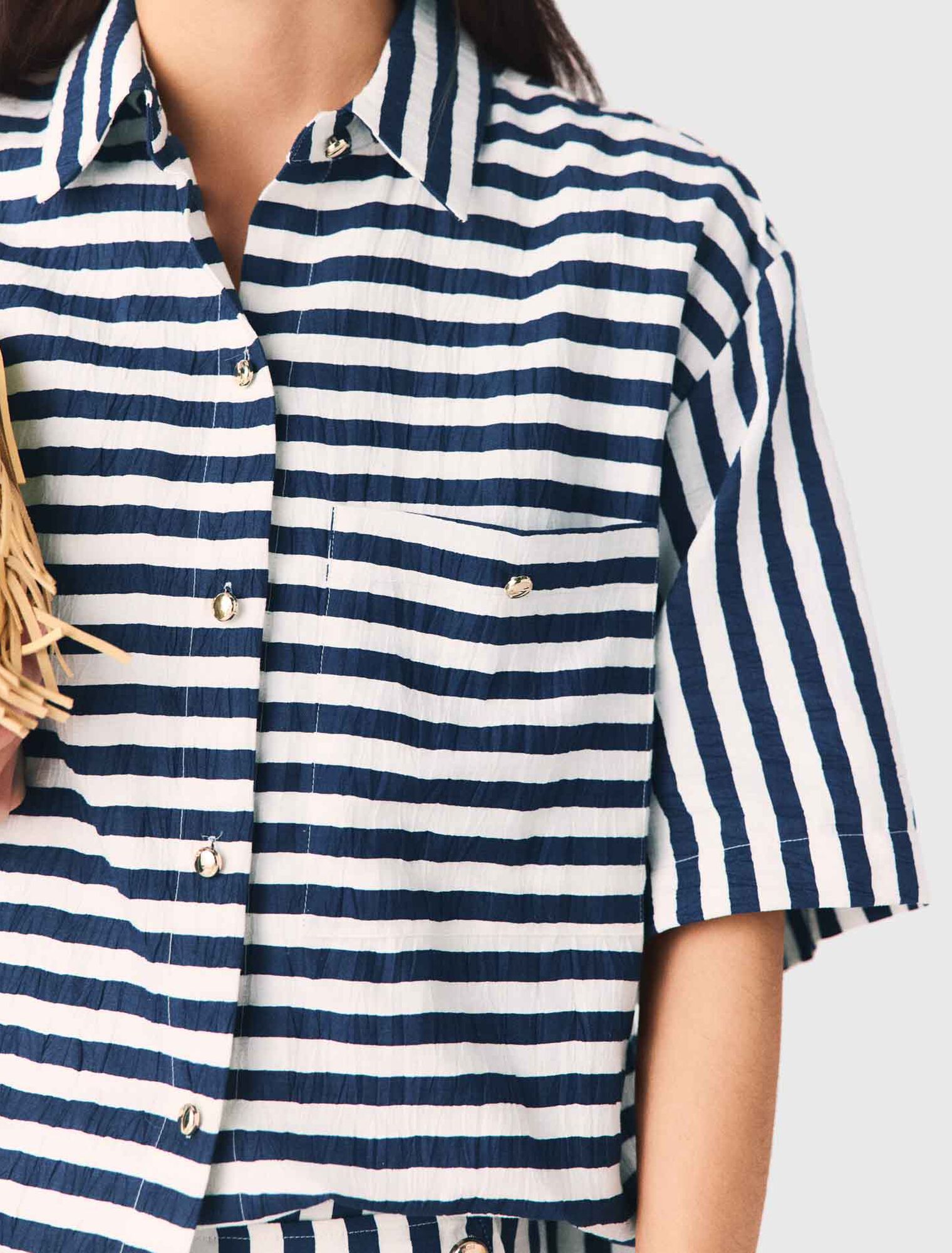 Chemise courte en lin m&eacute;lang&eacute;