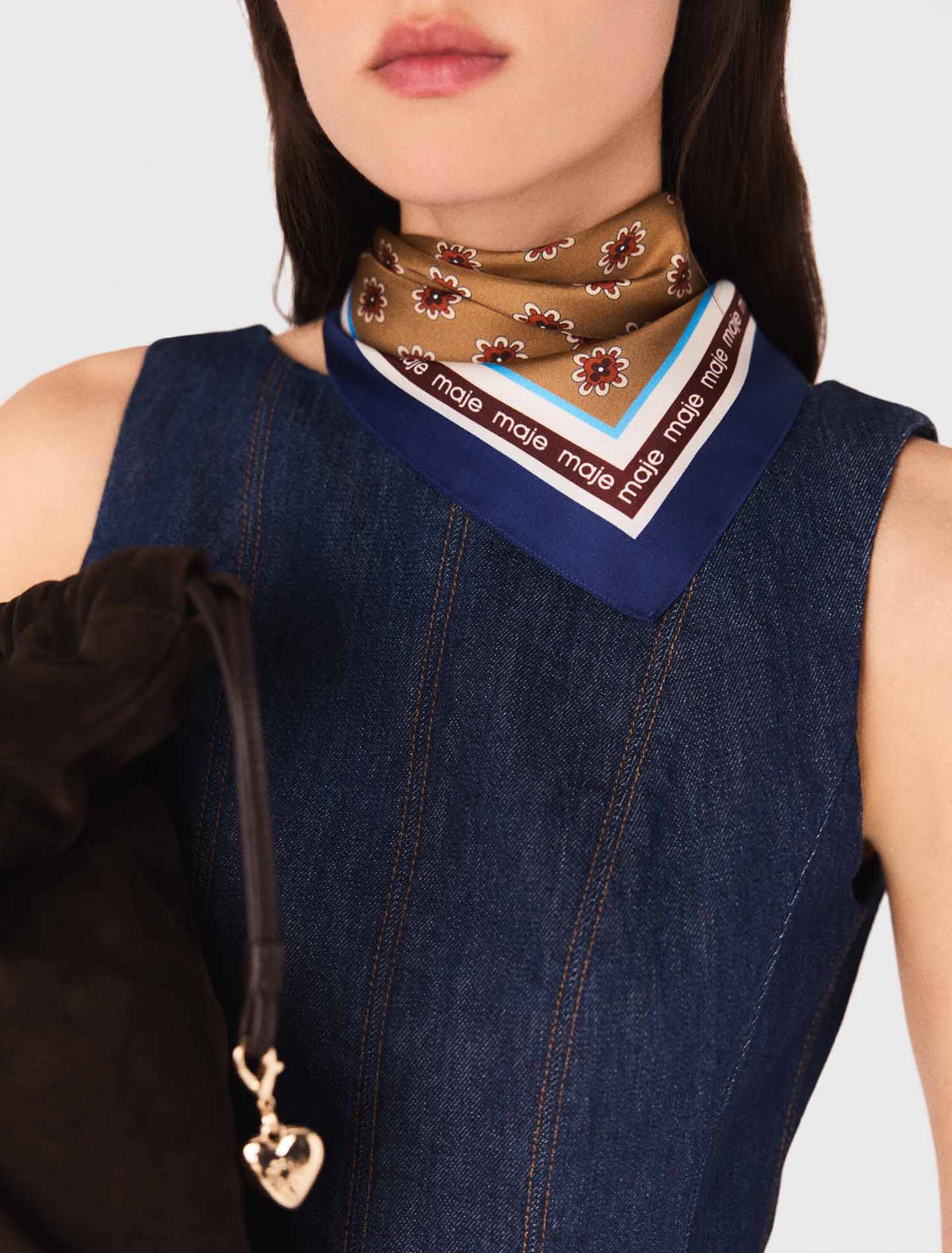 Robe courte en denim avec volants