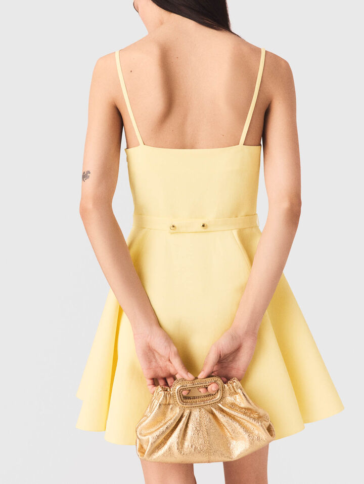 Robe &eacute;vas&eacute;e &agrave; bretelles