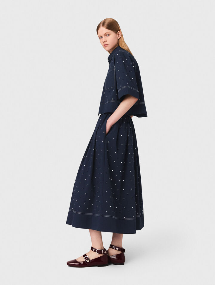 Chemise cropped ornée de clous