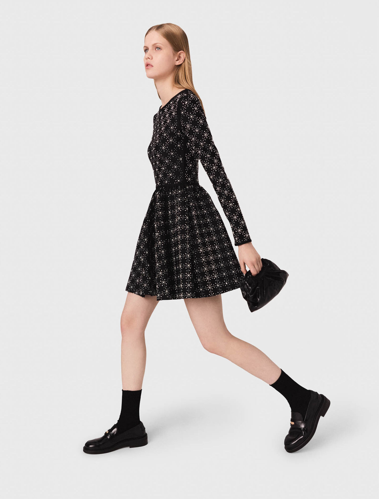 Robe patineuse à perles et strass