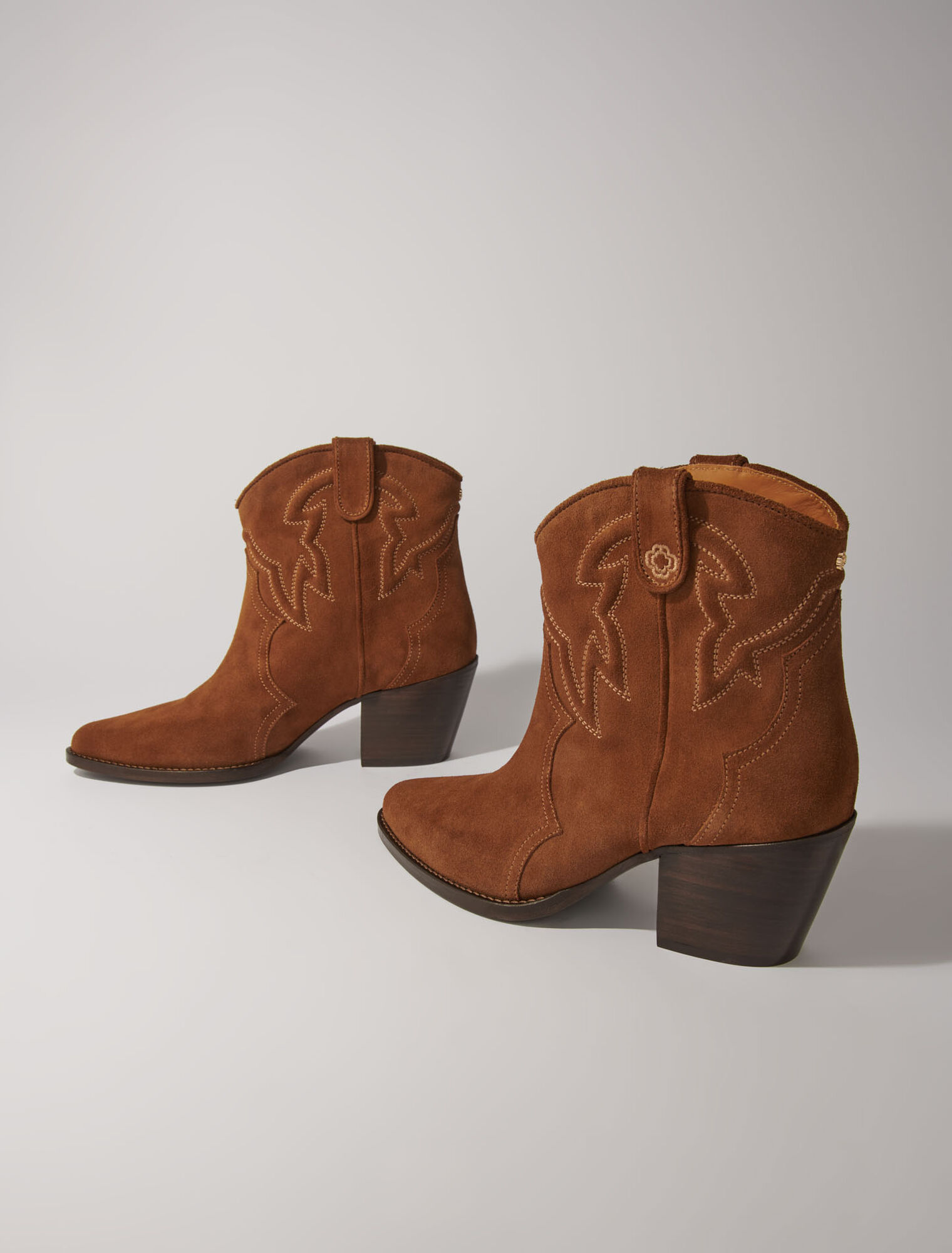 Bottines santiags en cuir suédé
