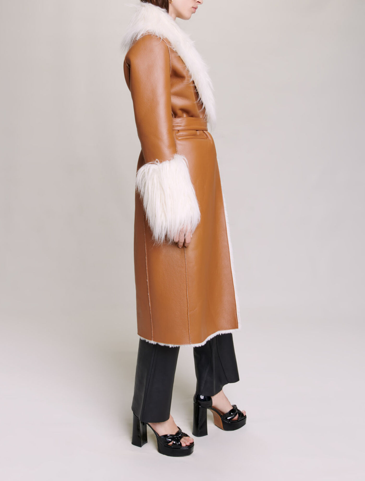 Manteau long fausse fourrure