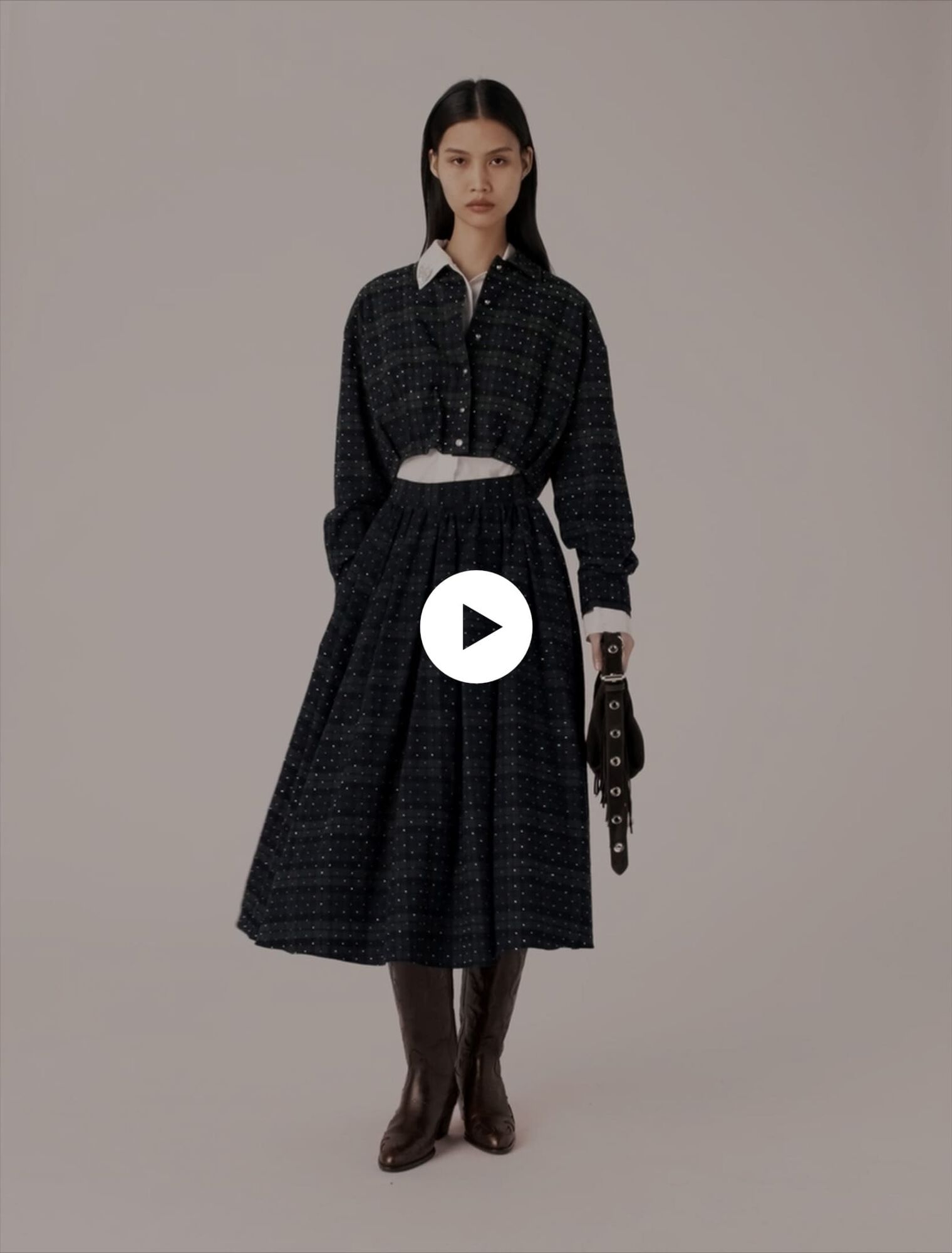 Chemise courte à carreaux strassée