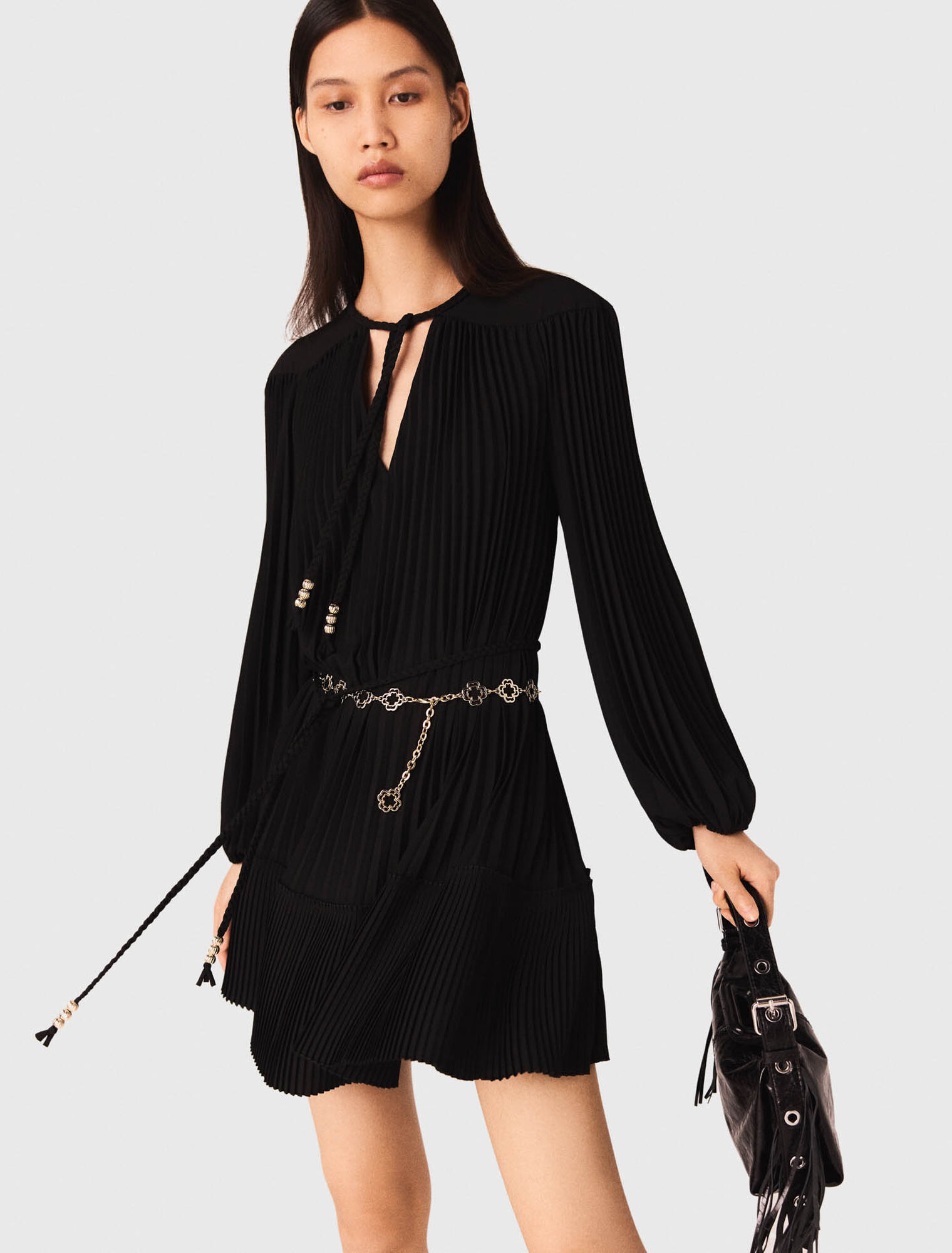 Robe courte plissée