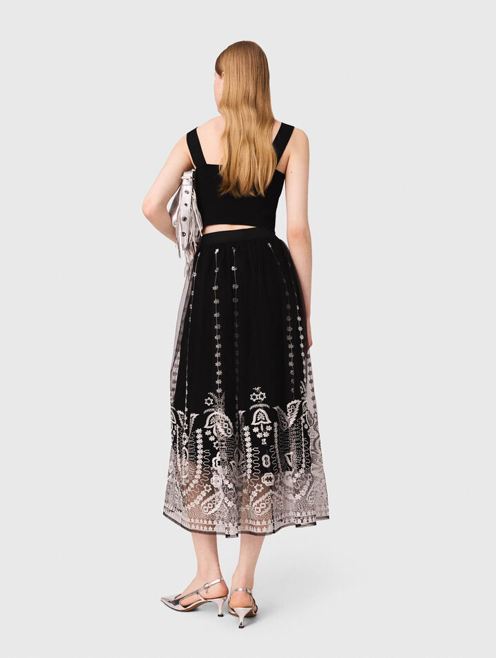 Jupe longue en tulle brodé
