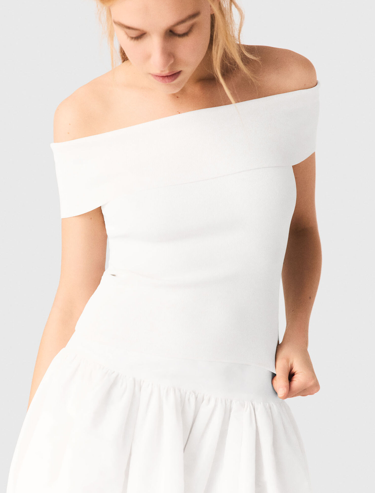 Top col bardot en maille c&ocirc;tel&eacute;e