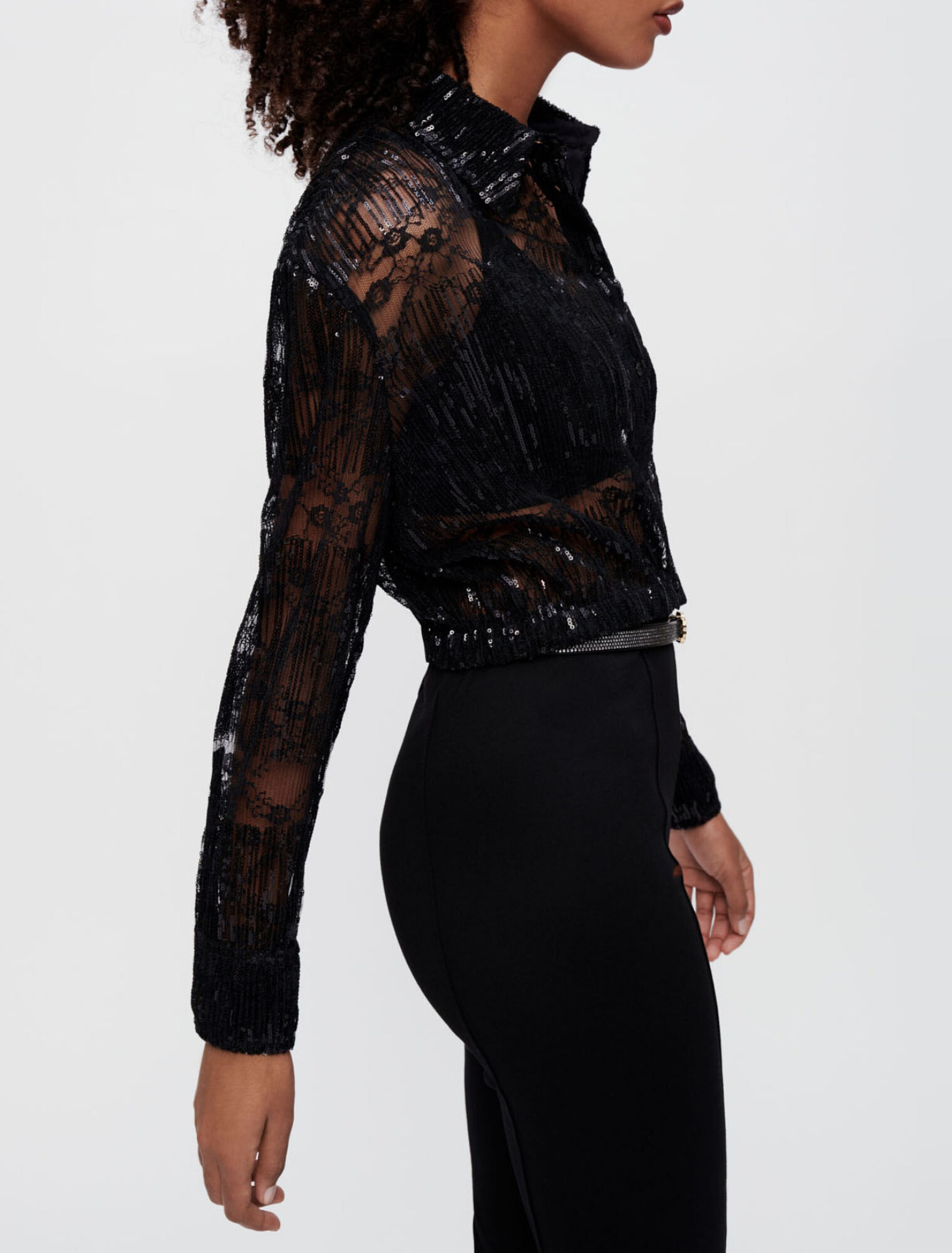 Chemise cropped en dentelle plissée