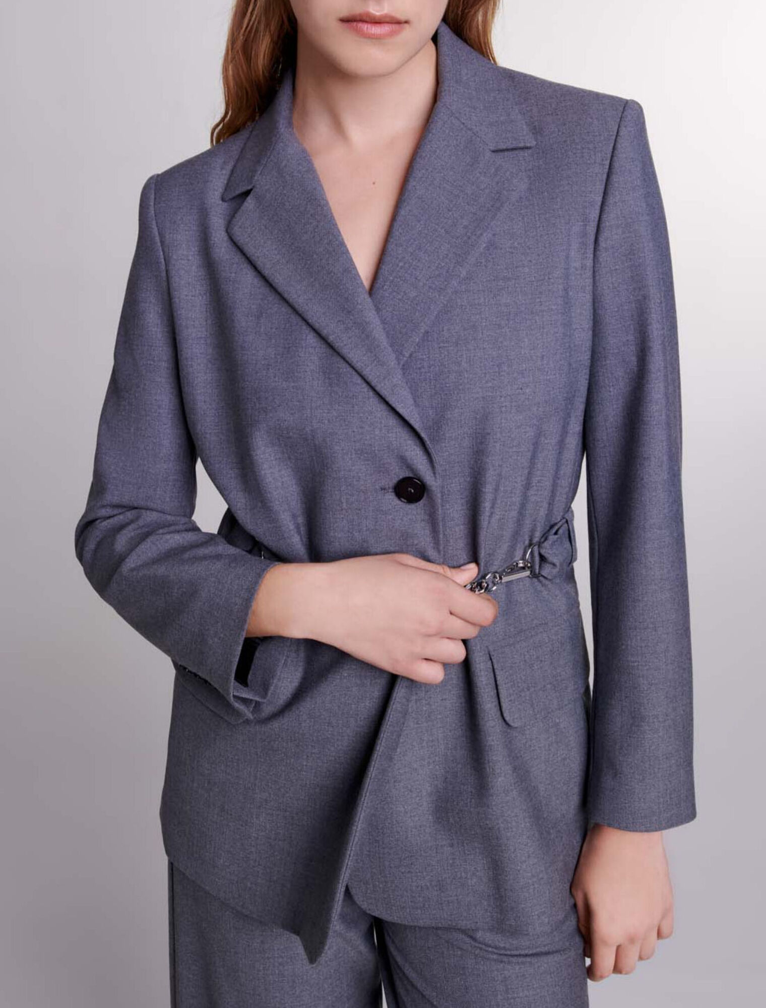 Veste de tailleur à ceinture chaîne