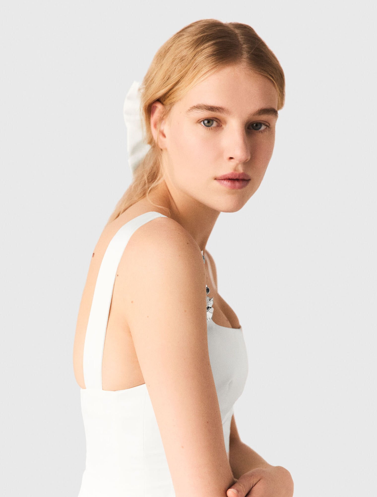 Robe courte en satin