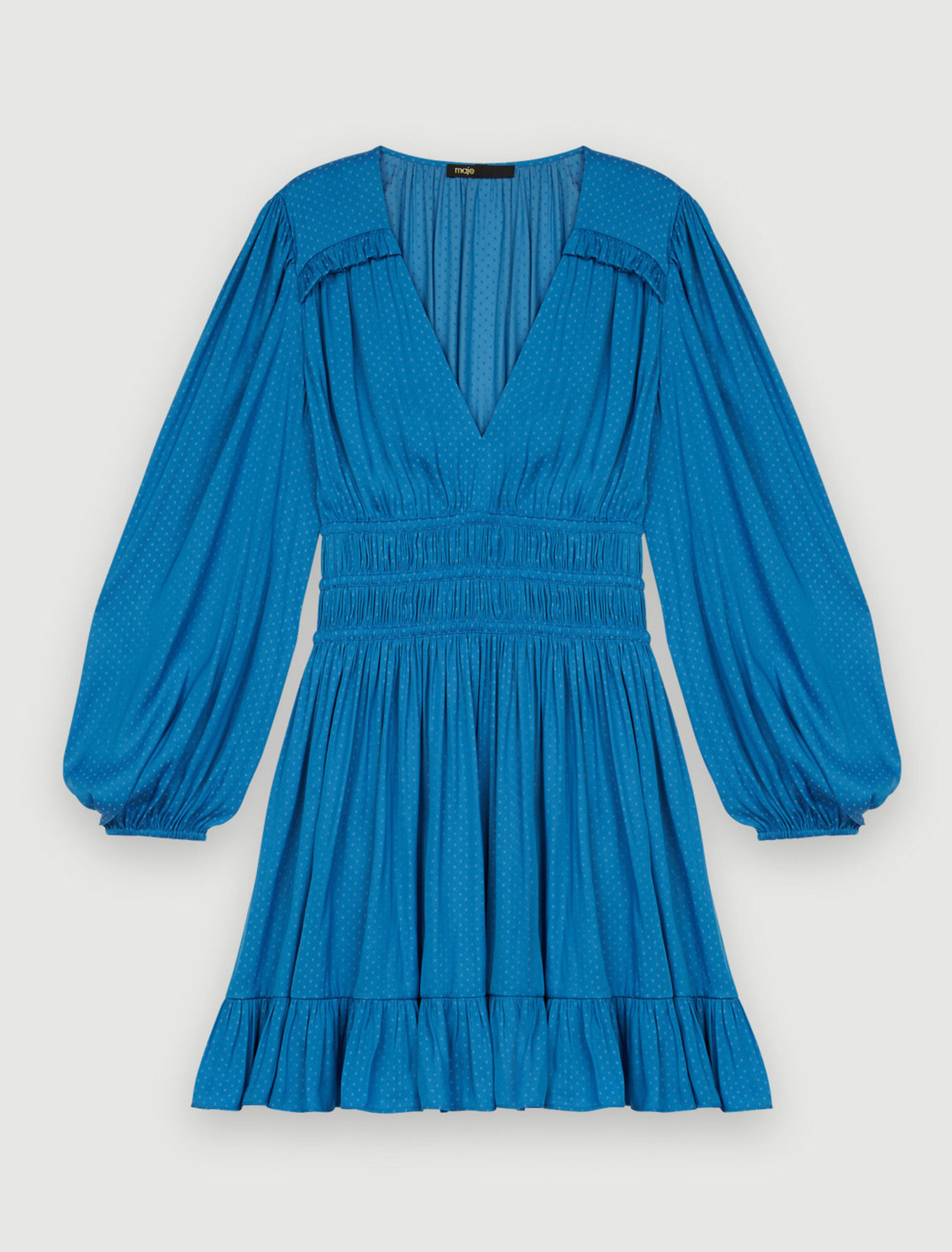 Robe en satin à volants
