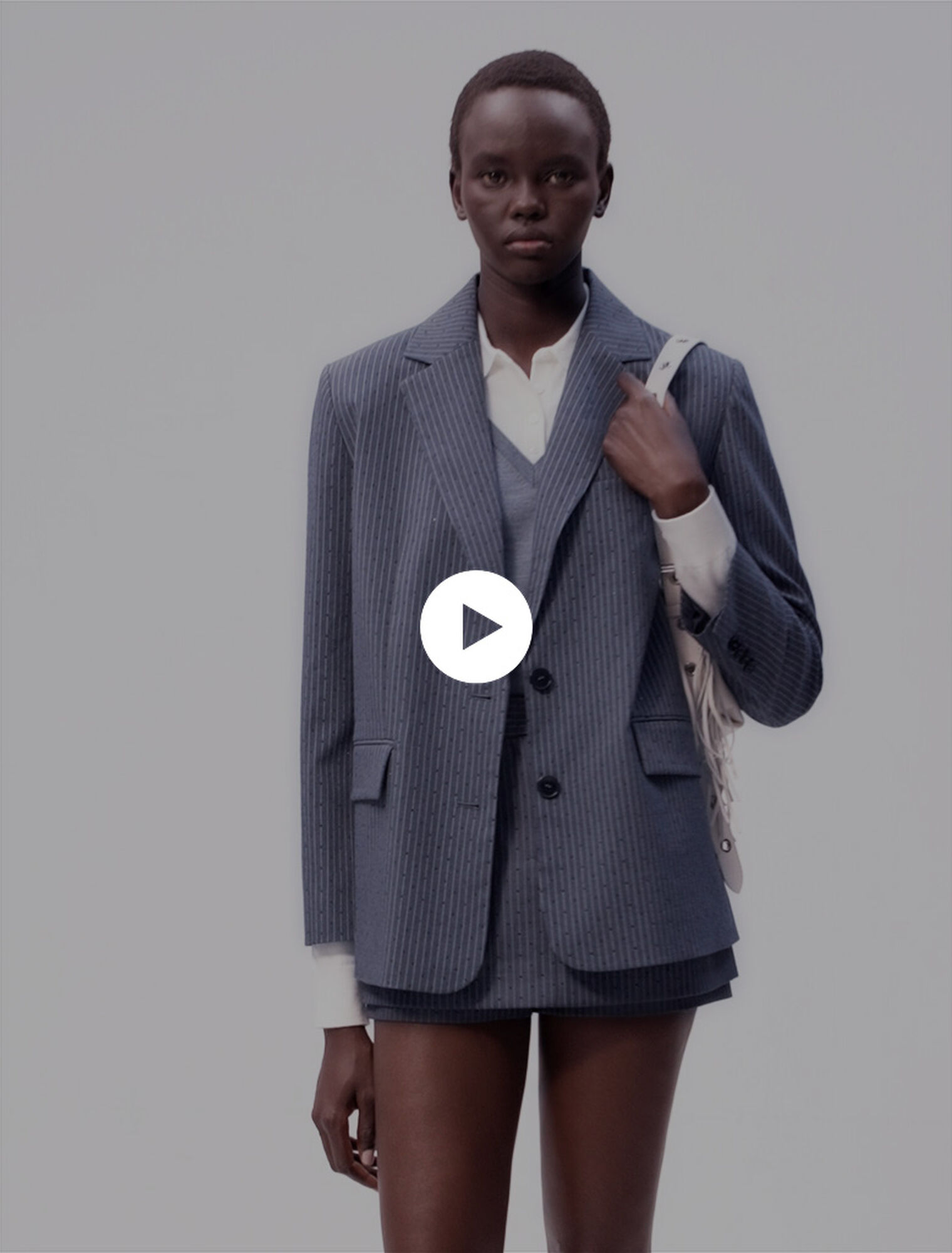 Veste de tailleur strassée