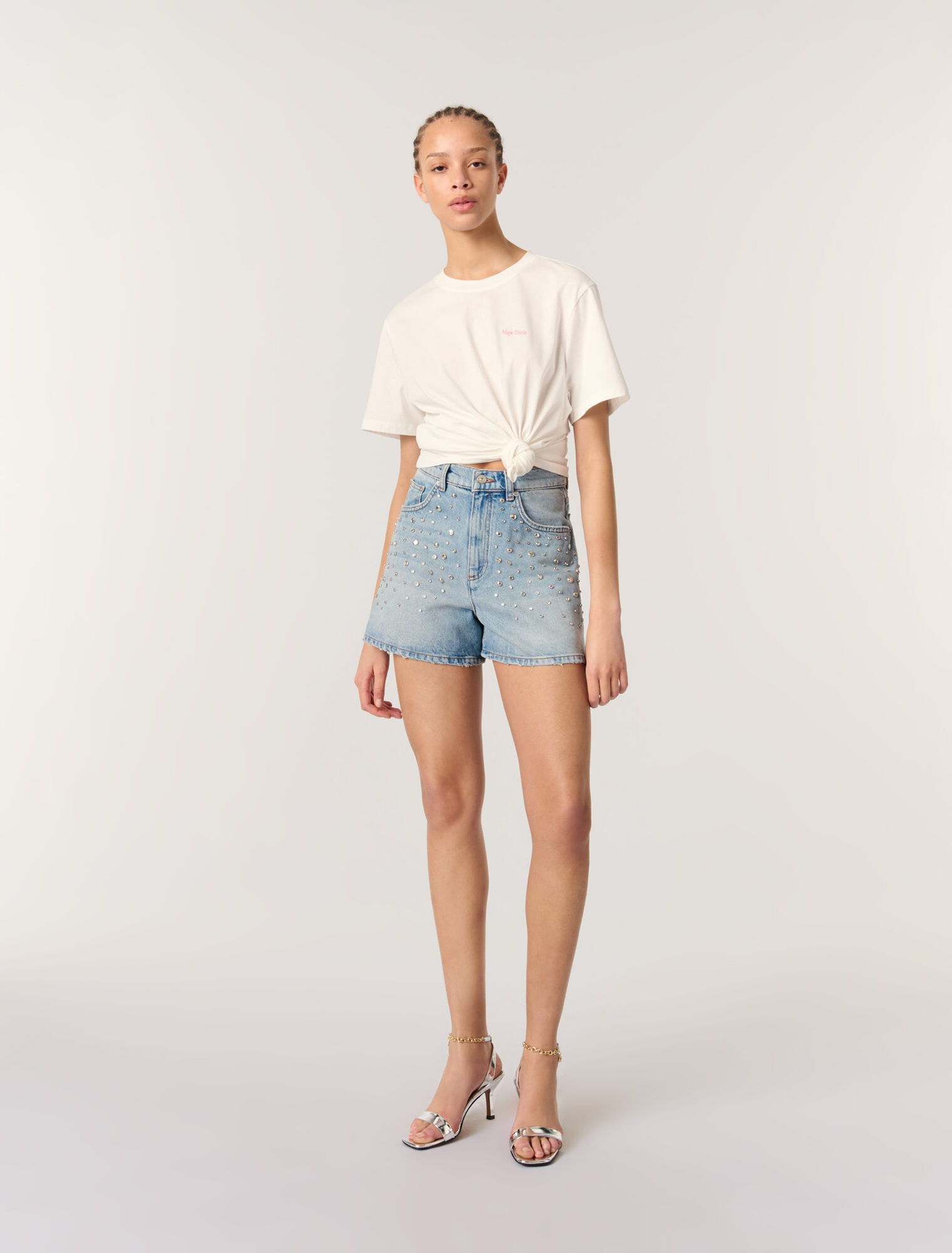 Short en denim à studs