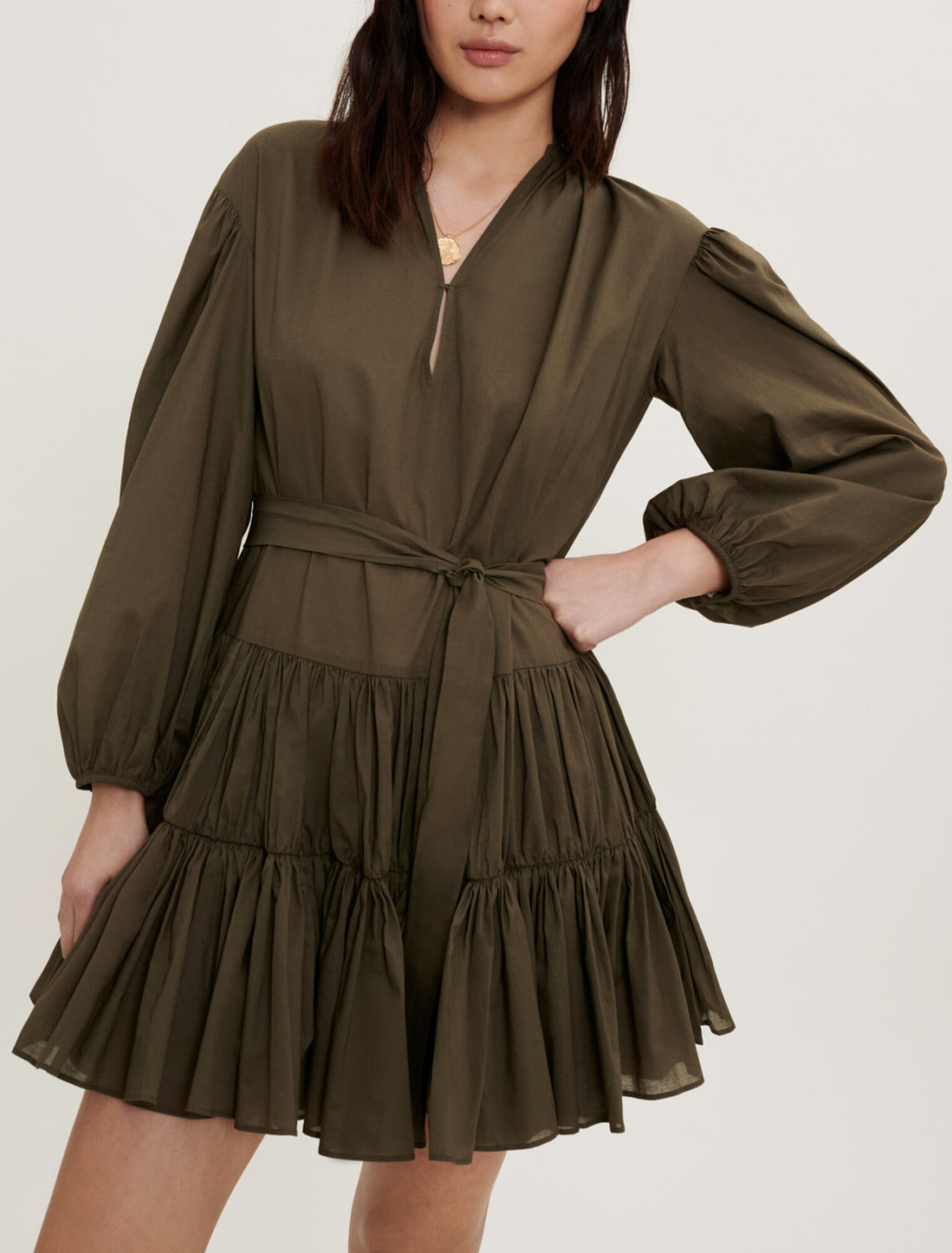 Robe en coton ceinturée