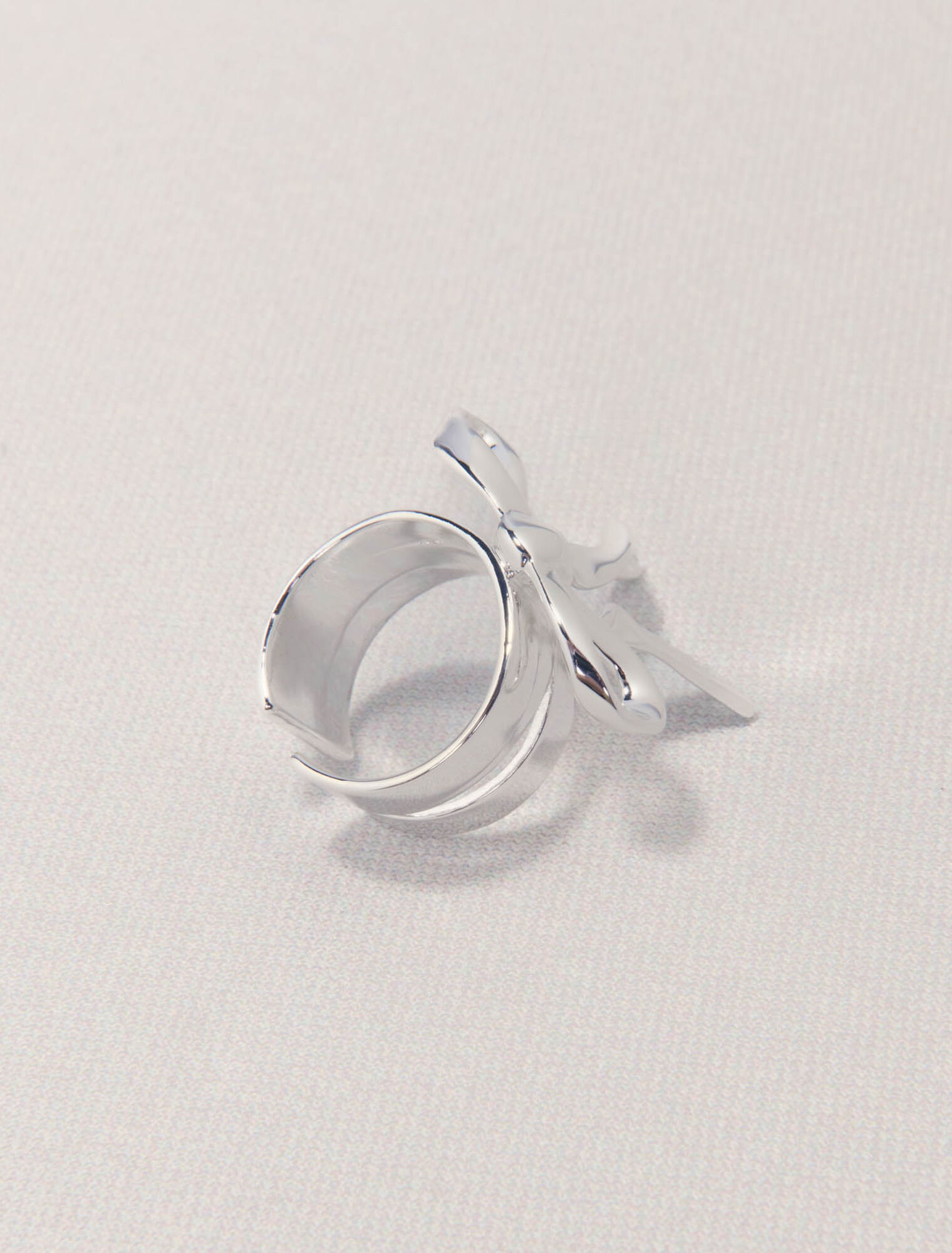 Bague ouverte nœud argentée
