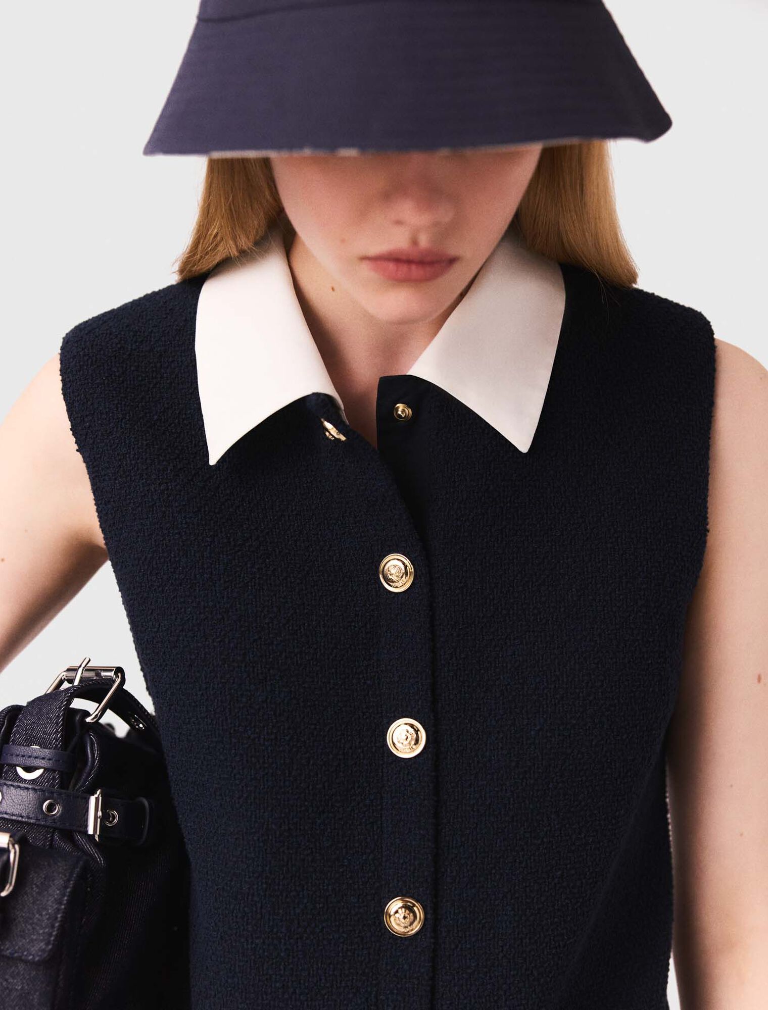 Robe courte en tweed et col amovible