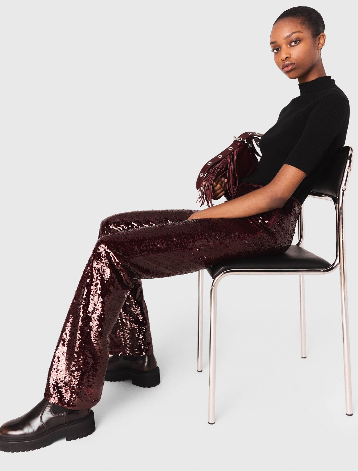 Pantalon brodé de sequins