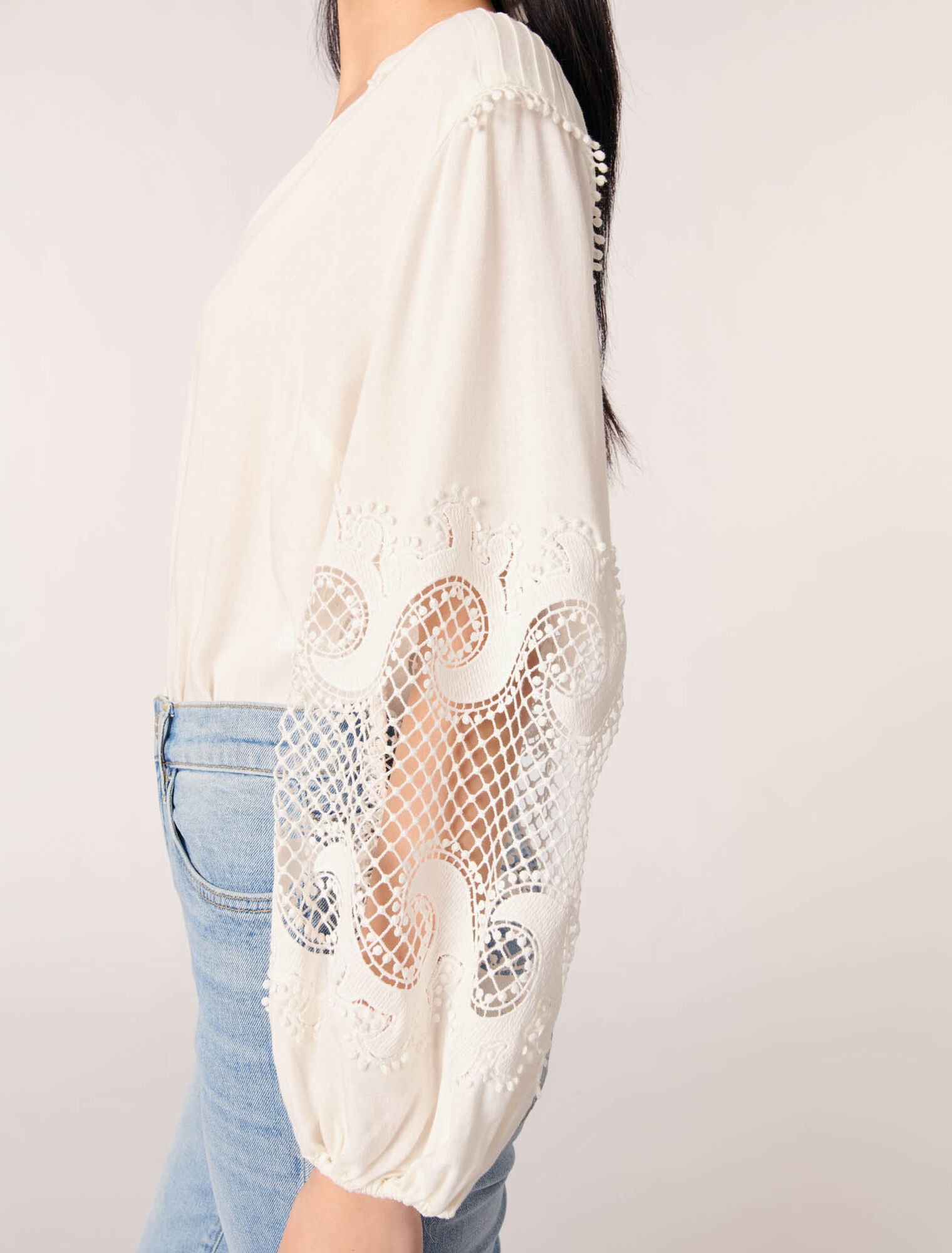 Chemise à manches brodées