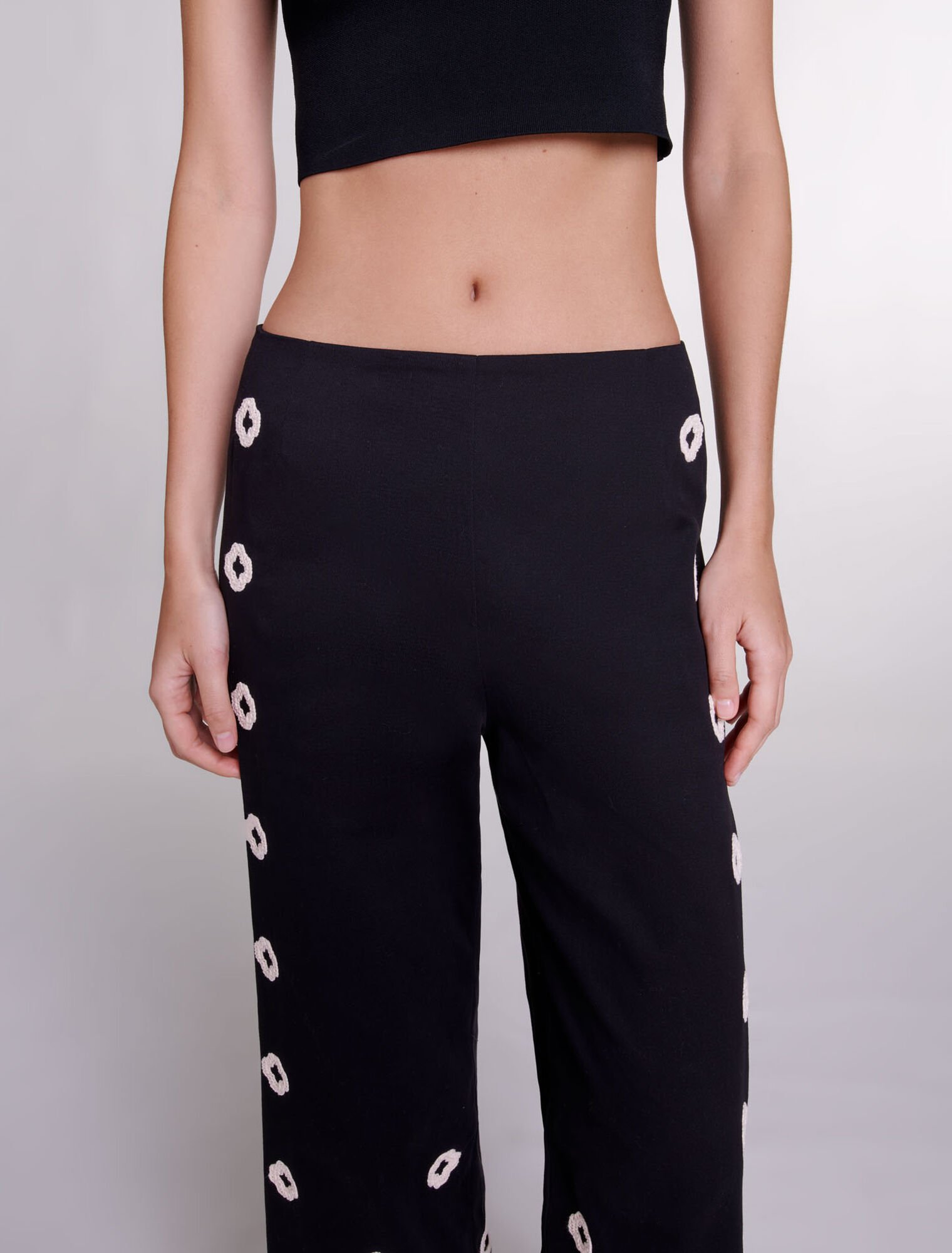 Pantalon large à crochet
