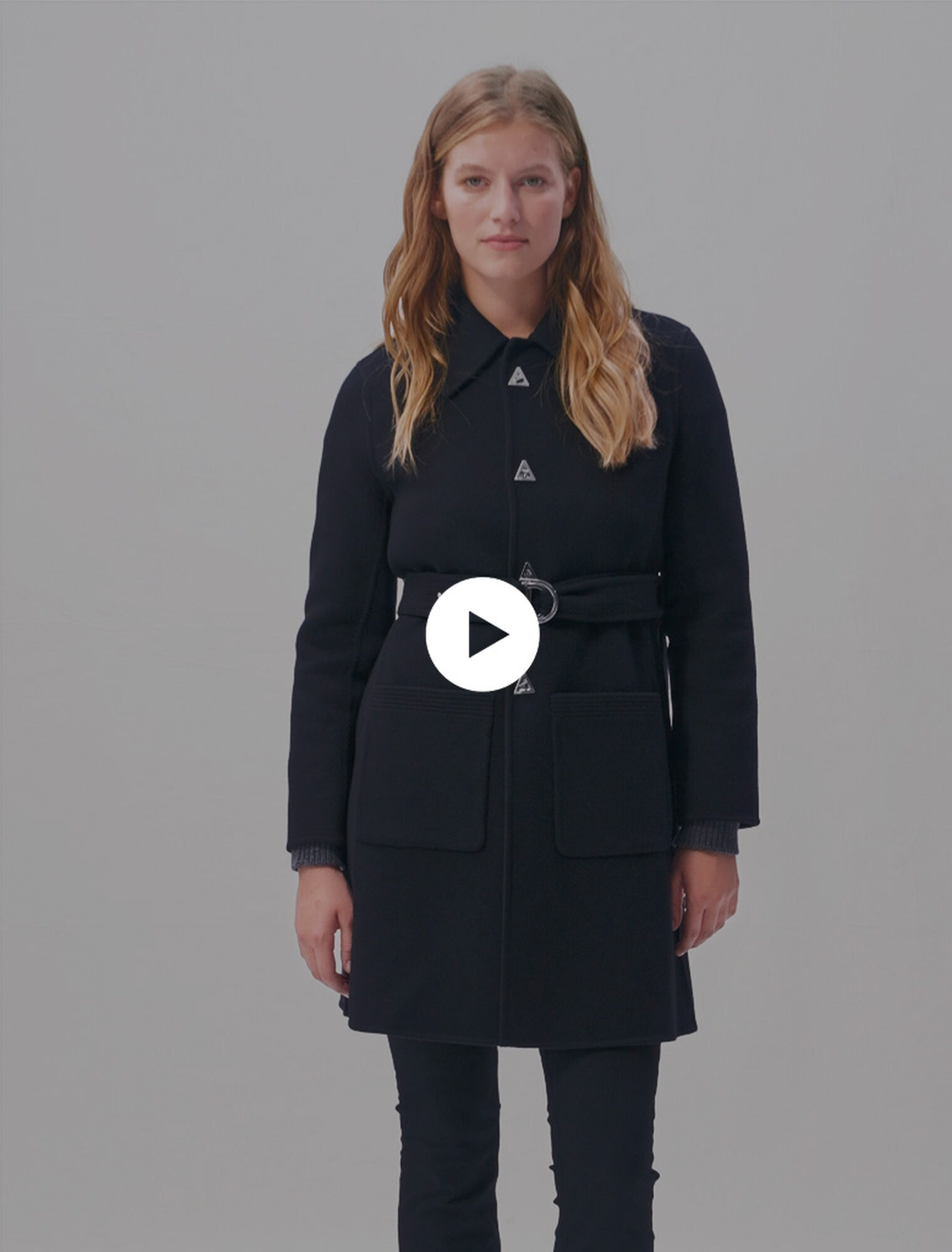 Manteau mi-long ceinturé