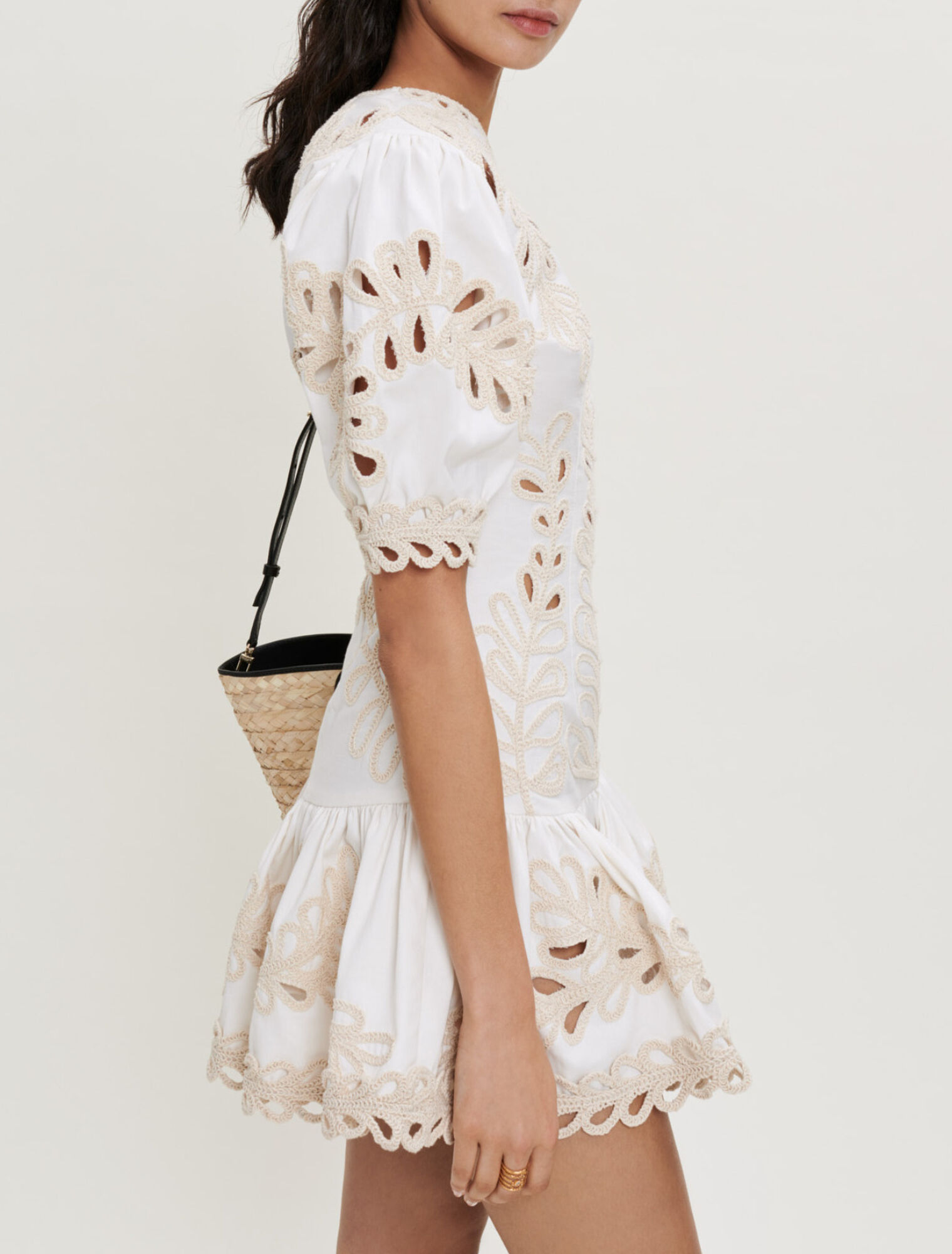 Robe courte brodée