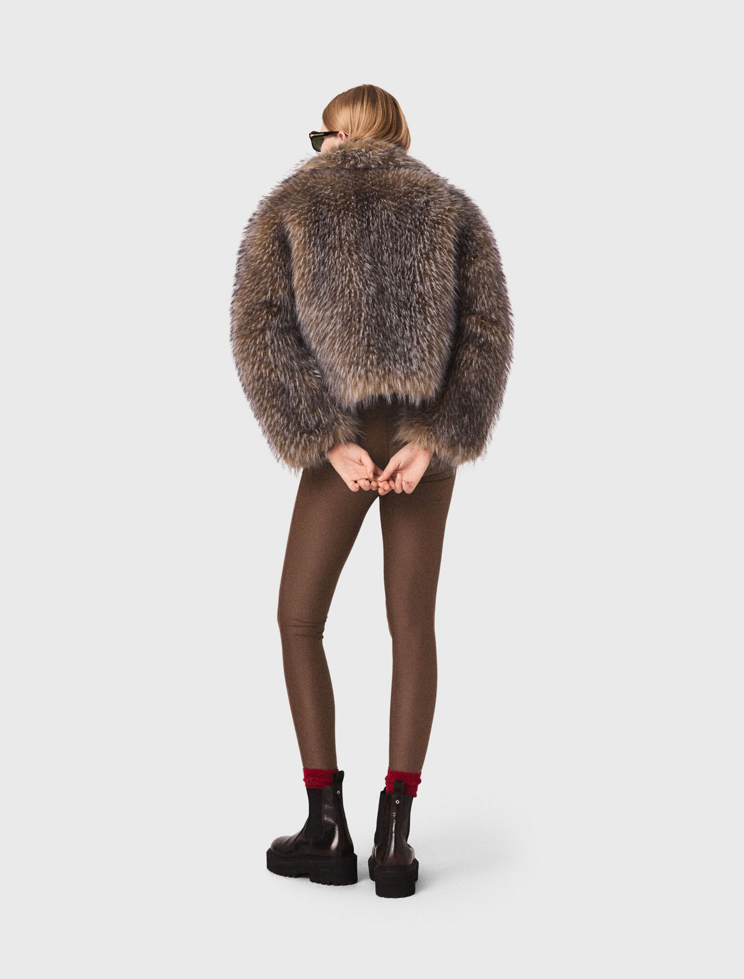 Manteau court en fausse fourrure