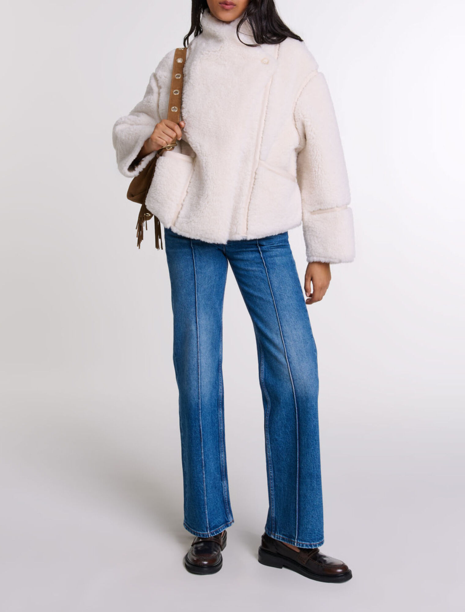 Manteau court en fausse fourrure