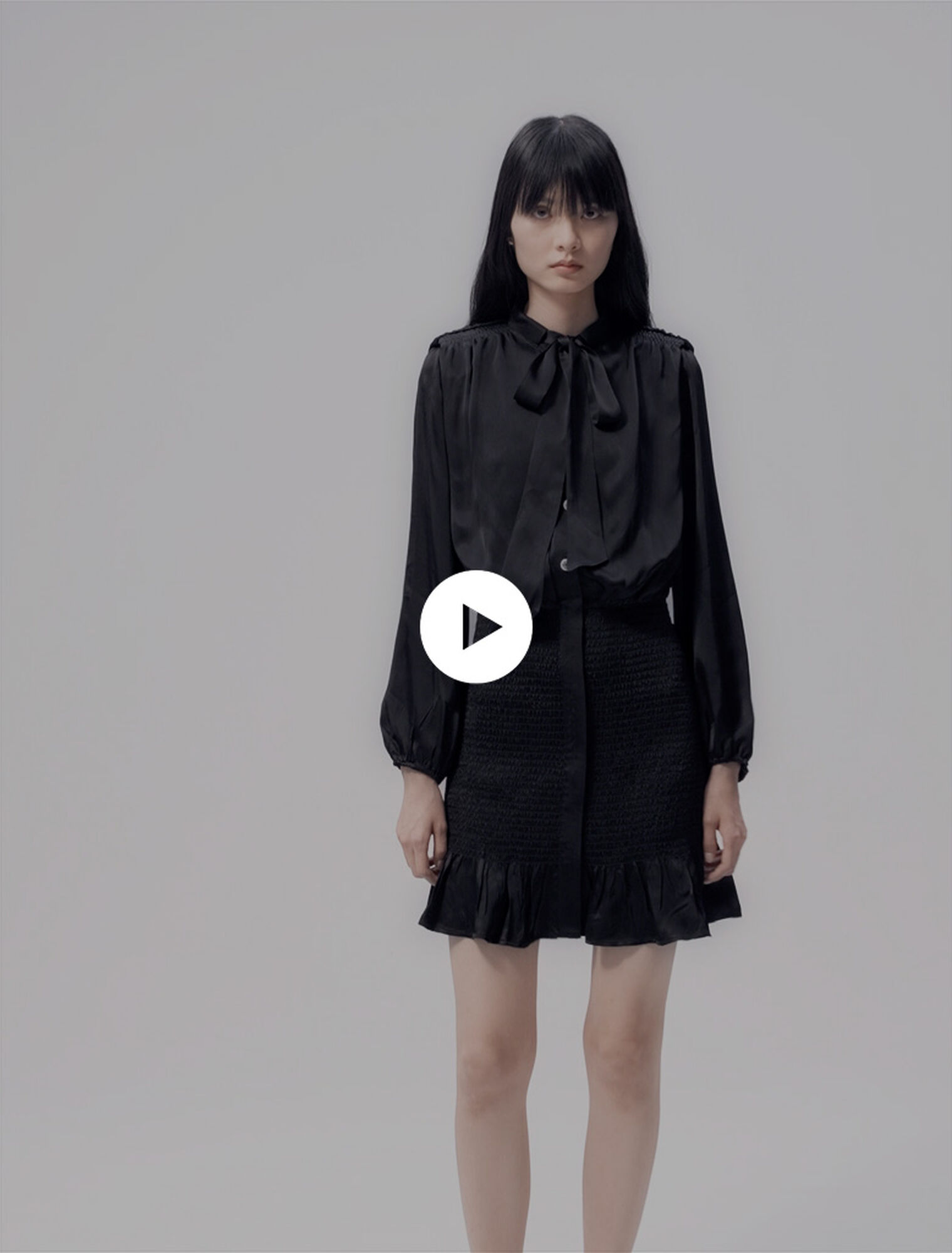 Robe courte smockée