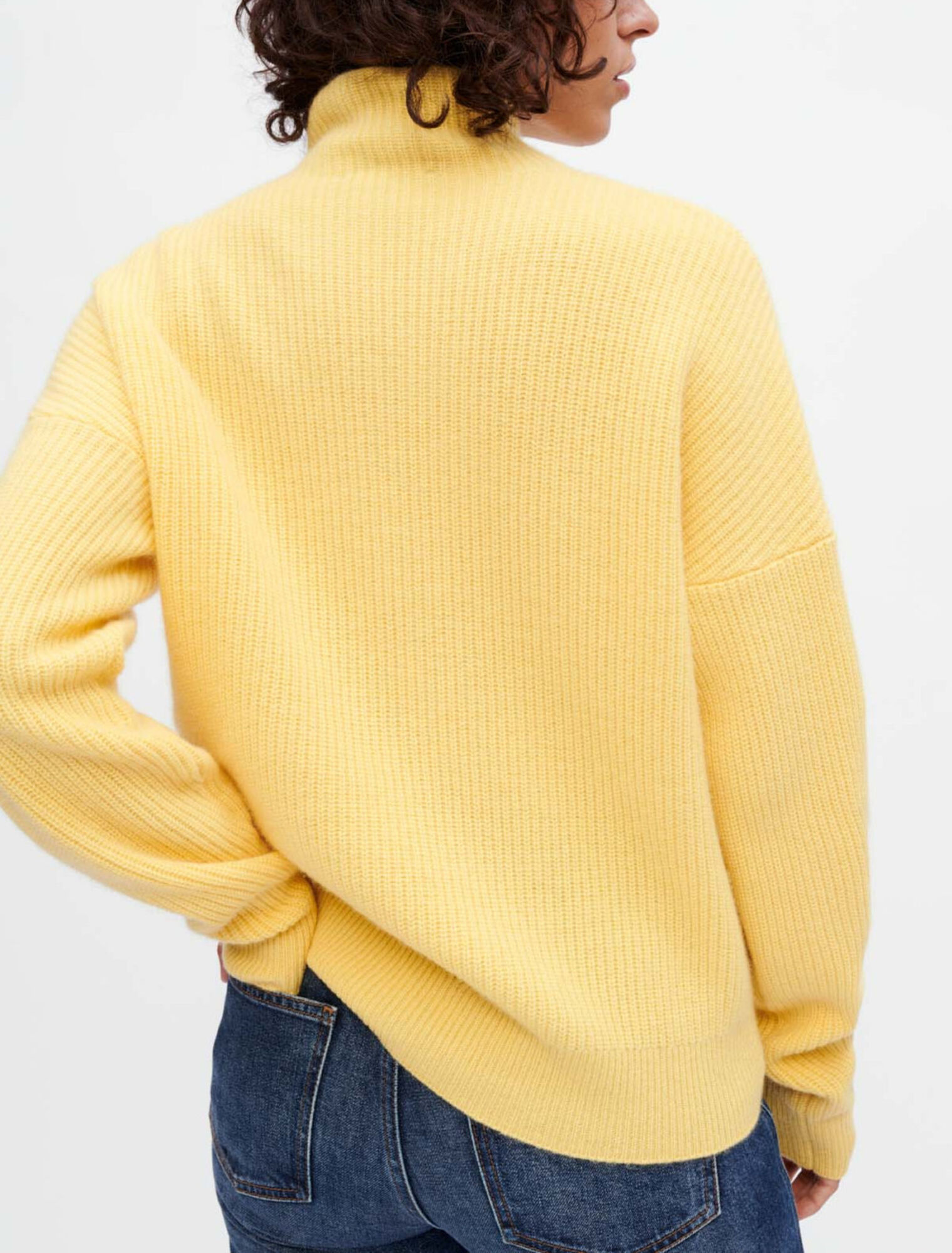 Pull en cachemire avec pressions dorés