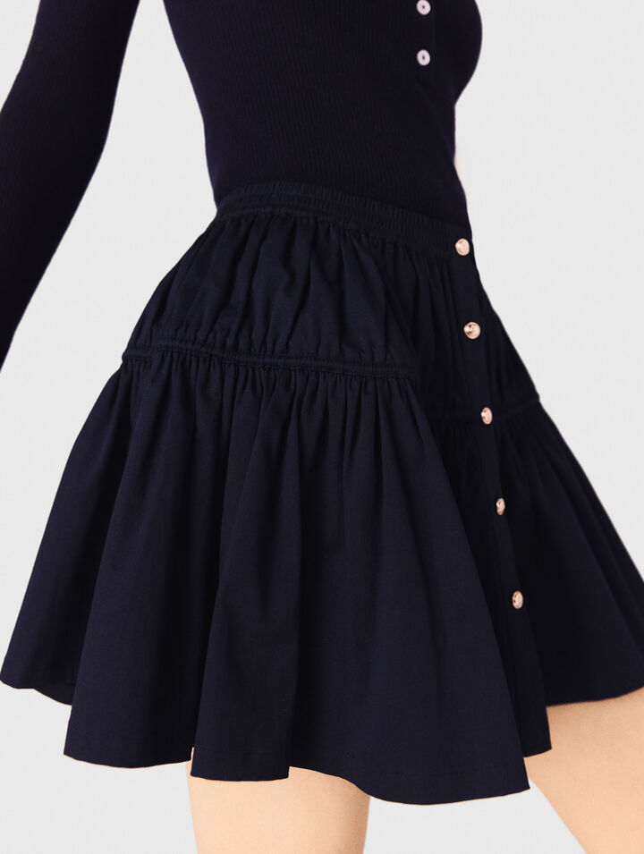 Jupe courte à taille élastique