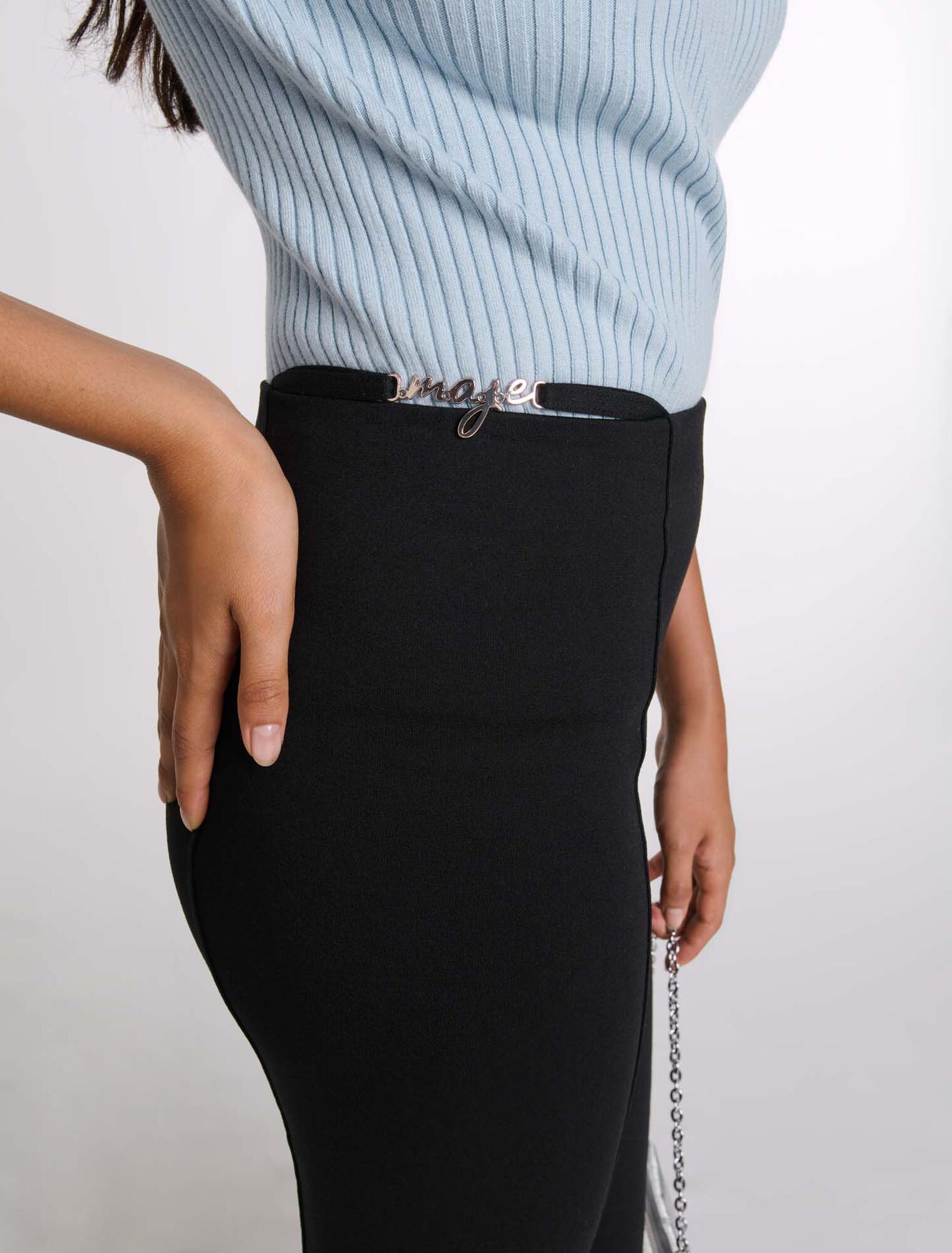Pantalon évasé avec détail bijoux