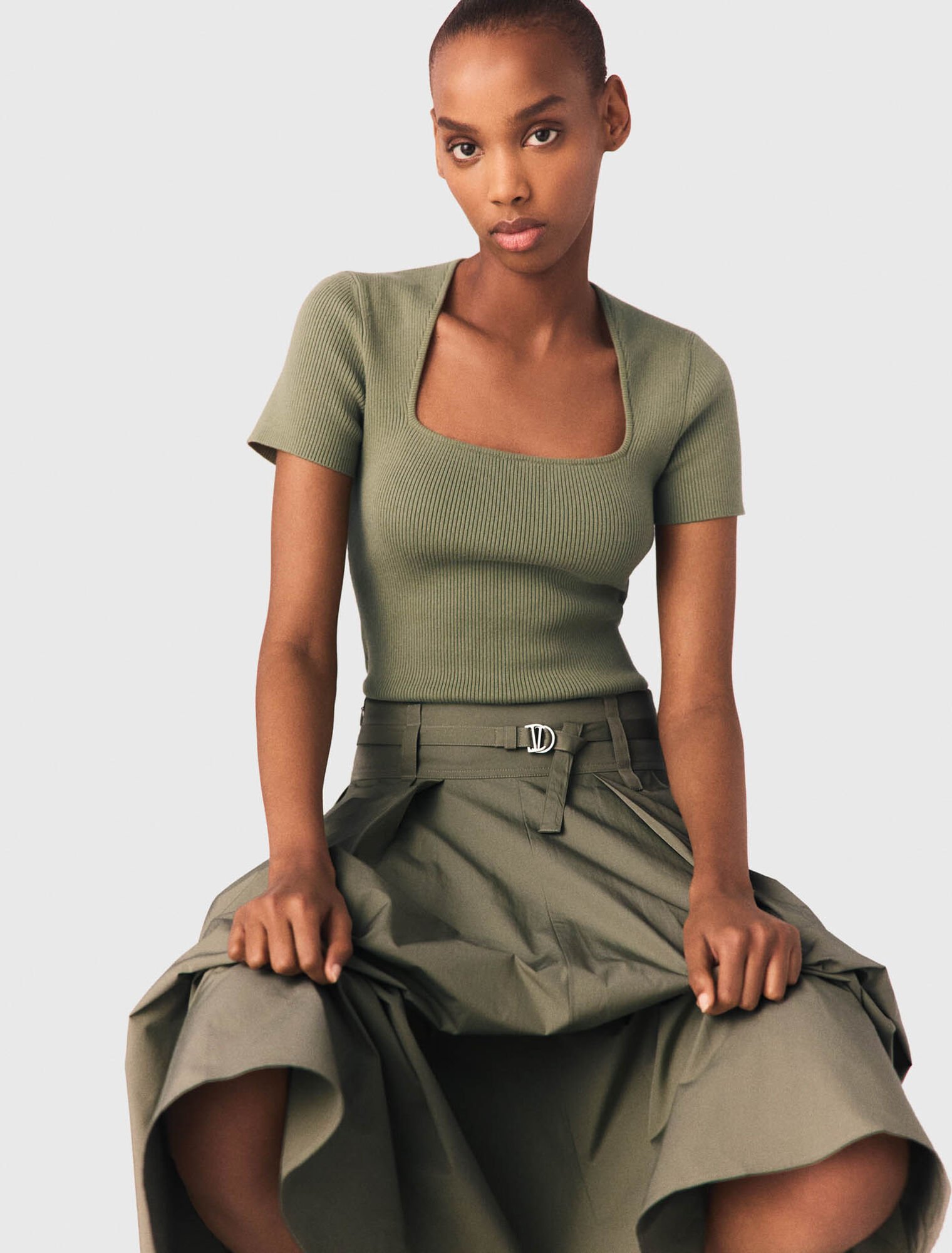 Pull cotel&eacute;e &agrave; encolure carr&eacute;e