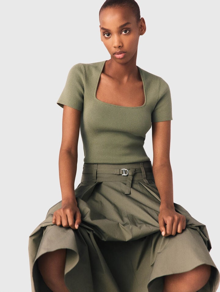 Pull cotel&eacute;e &agrave; encolure carr&eacute;e