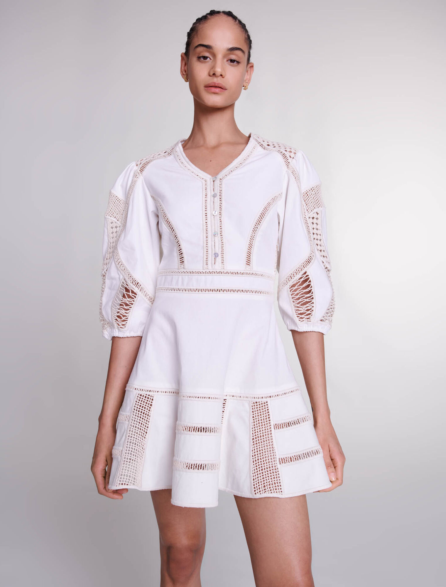 Robe courte volumineuse