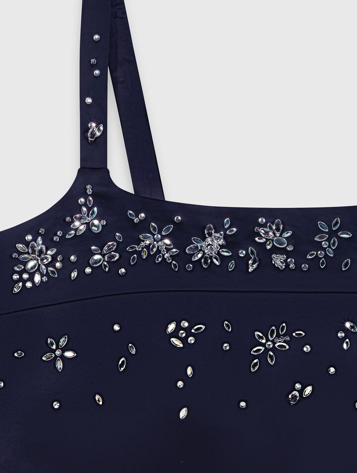 Top en satin avec broderies