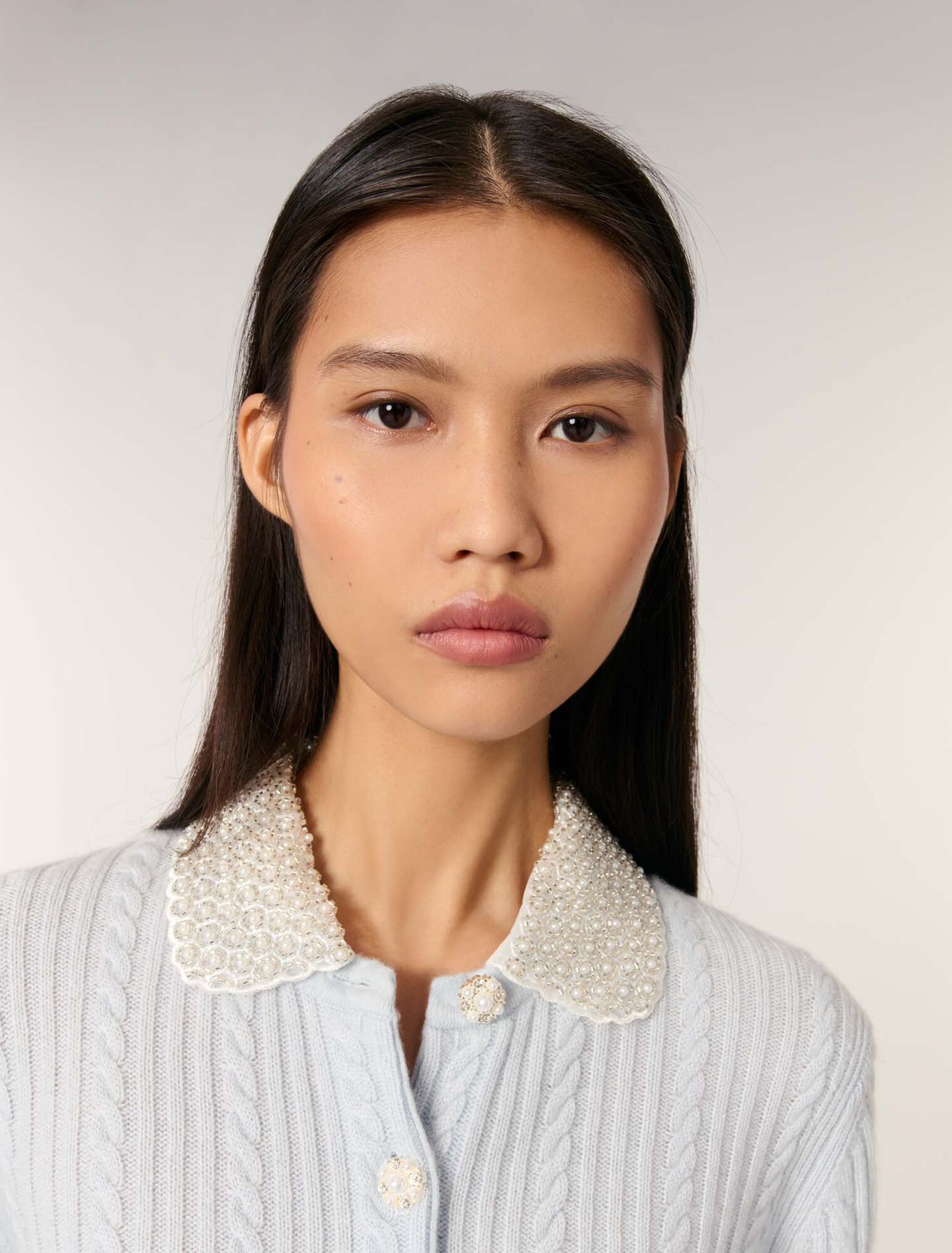 Cardigan à col bijoux amovible