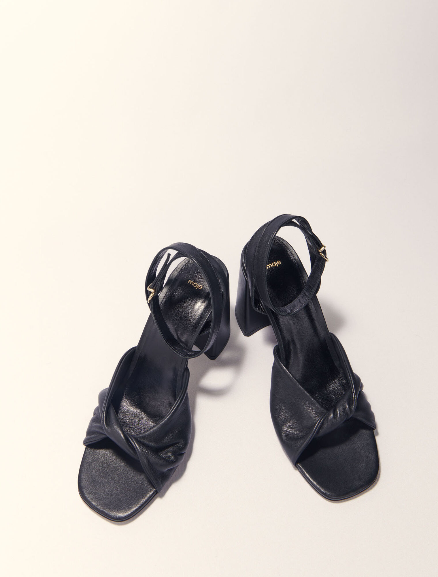 Sandales en cuir lisse à talon