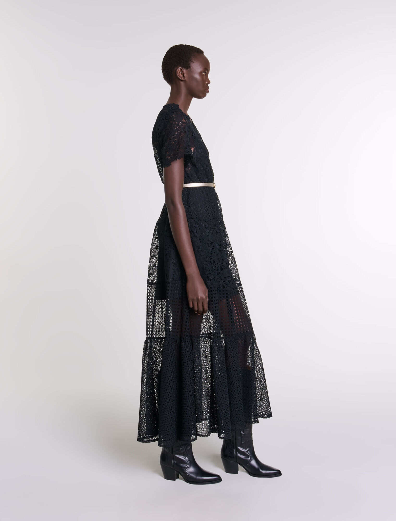 Robe longue en dentelle