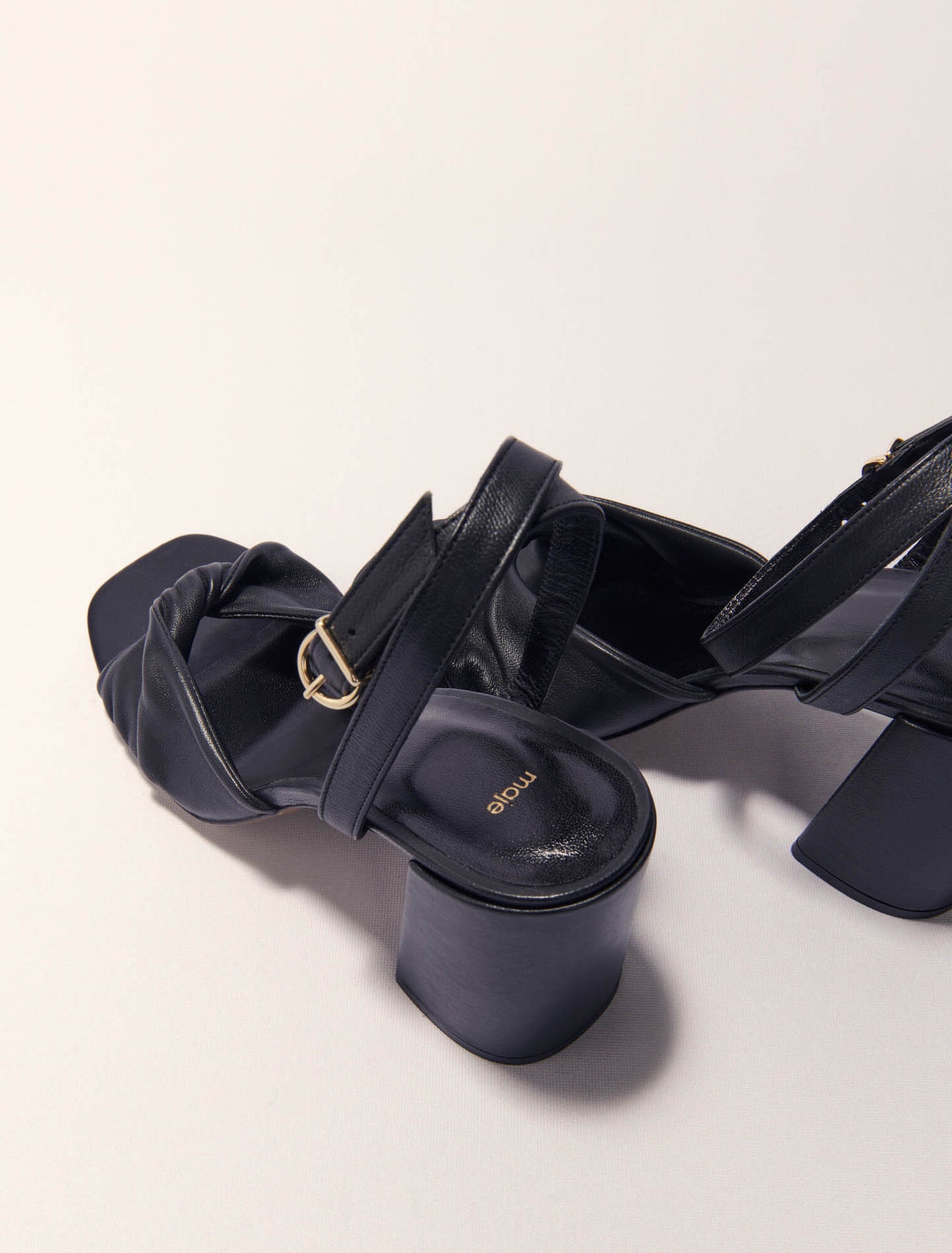 Sandales en cuir lisse à talon