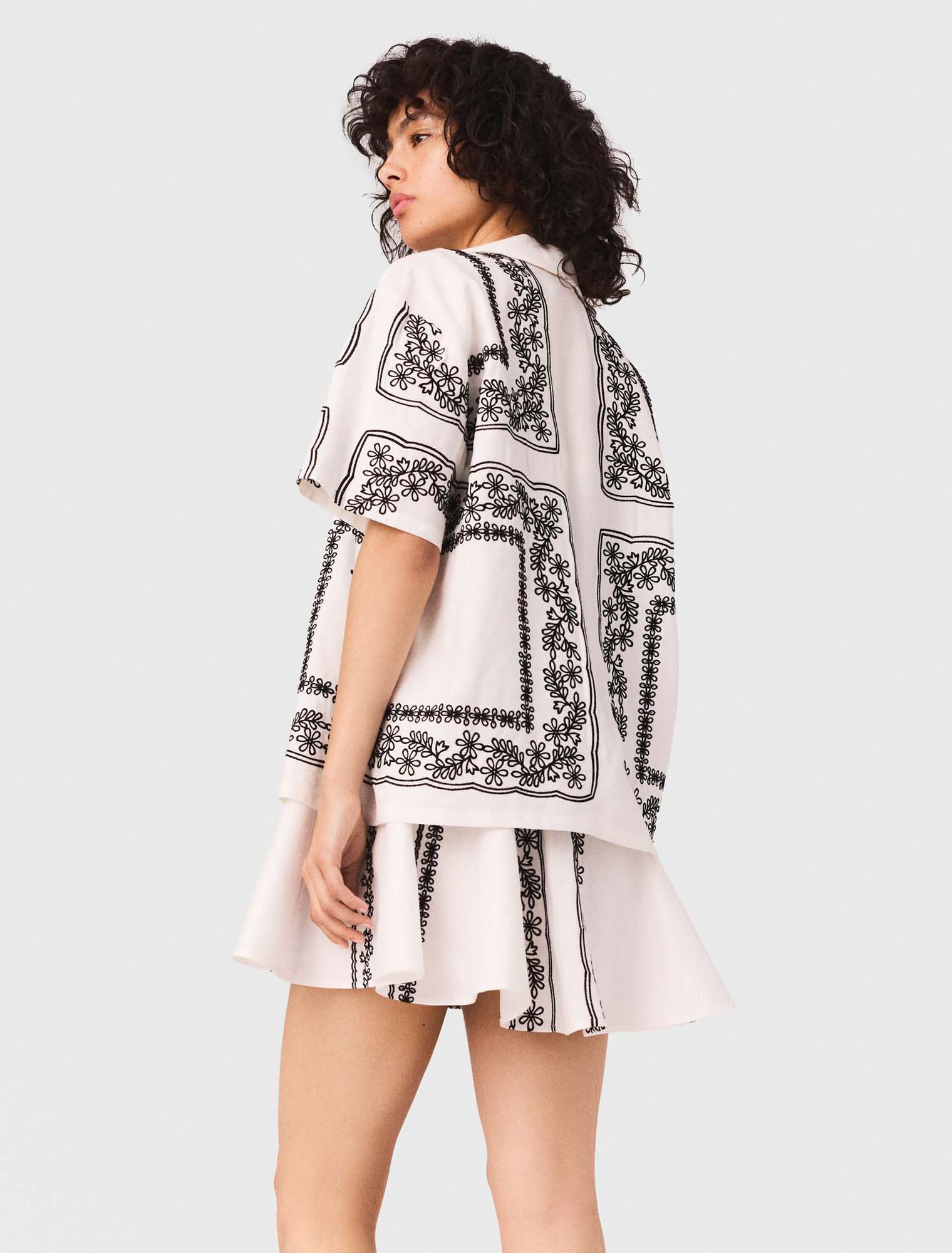 Chemise manches courtes brodée
